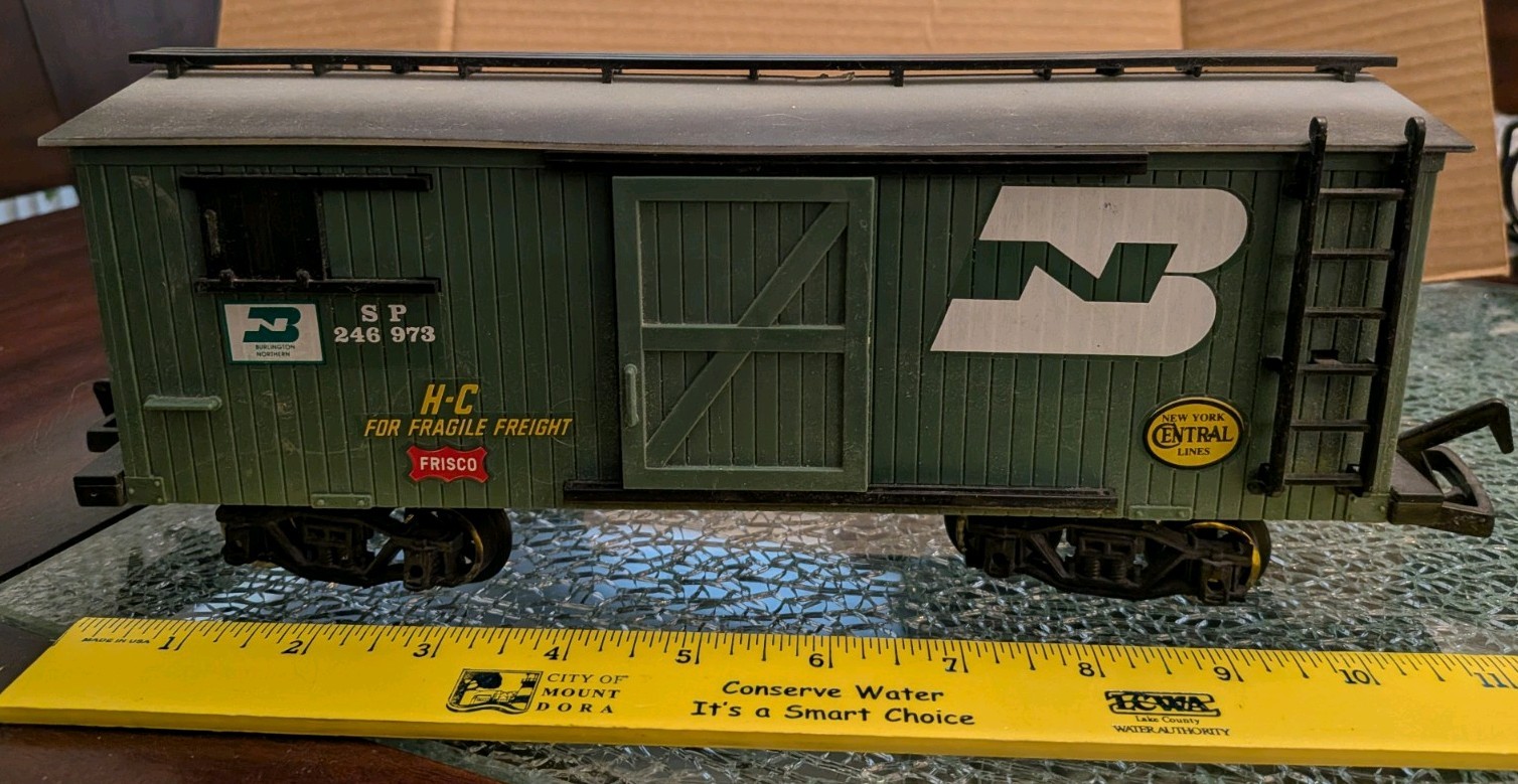 New Bright Scale G Box Car Burlington Northern
