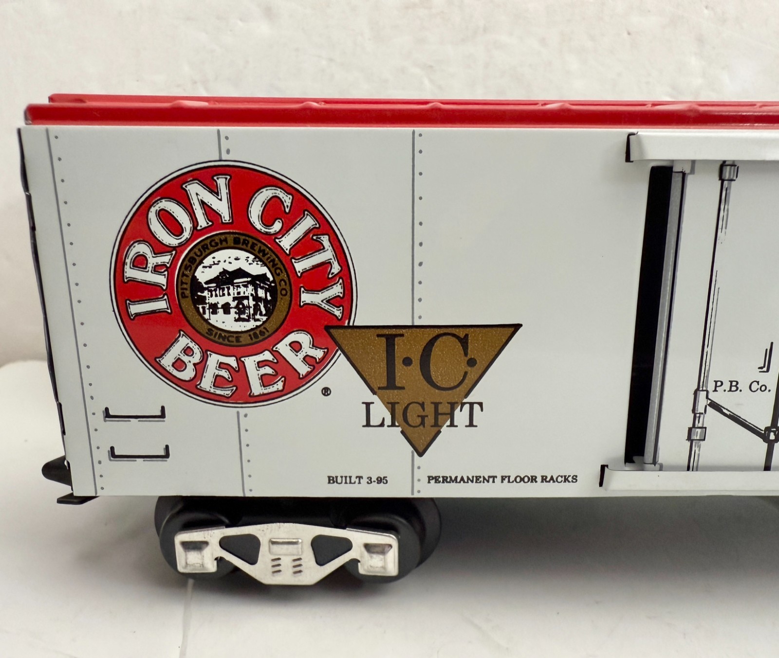 New Modern Marx Trains 73415 Iron City Light Beer Refrigerator Car w/KEGS & Box