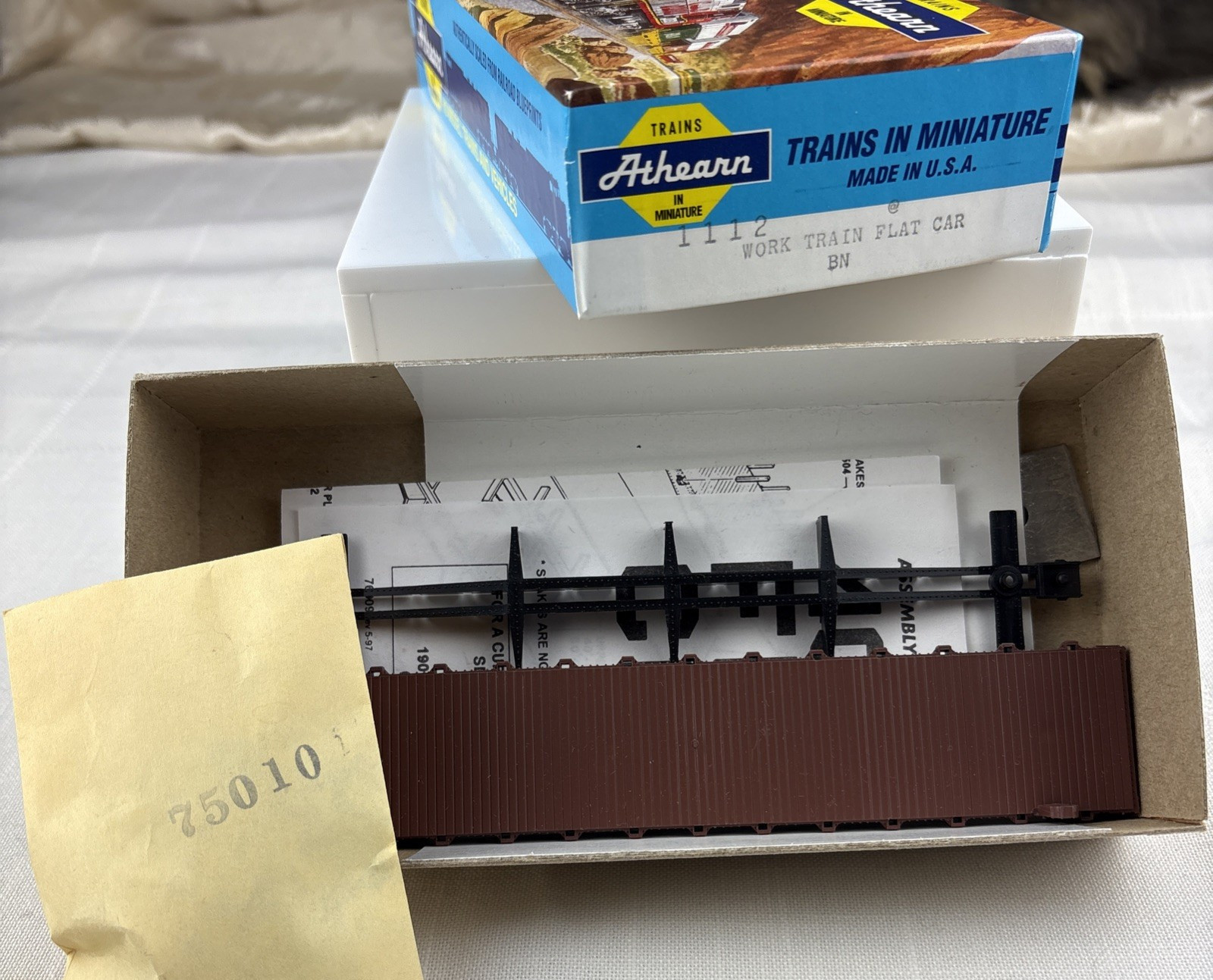 Athearn 1112 HO Scale Burlington Northern Work Train Flat Car Kit BN 968689 NIB