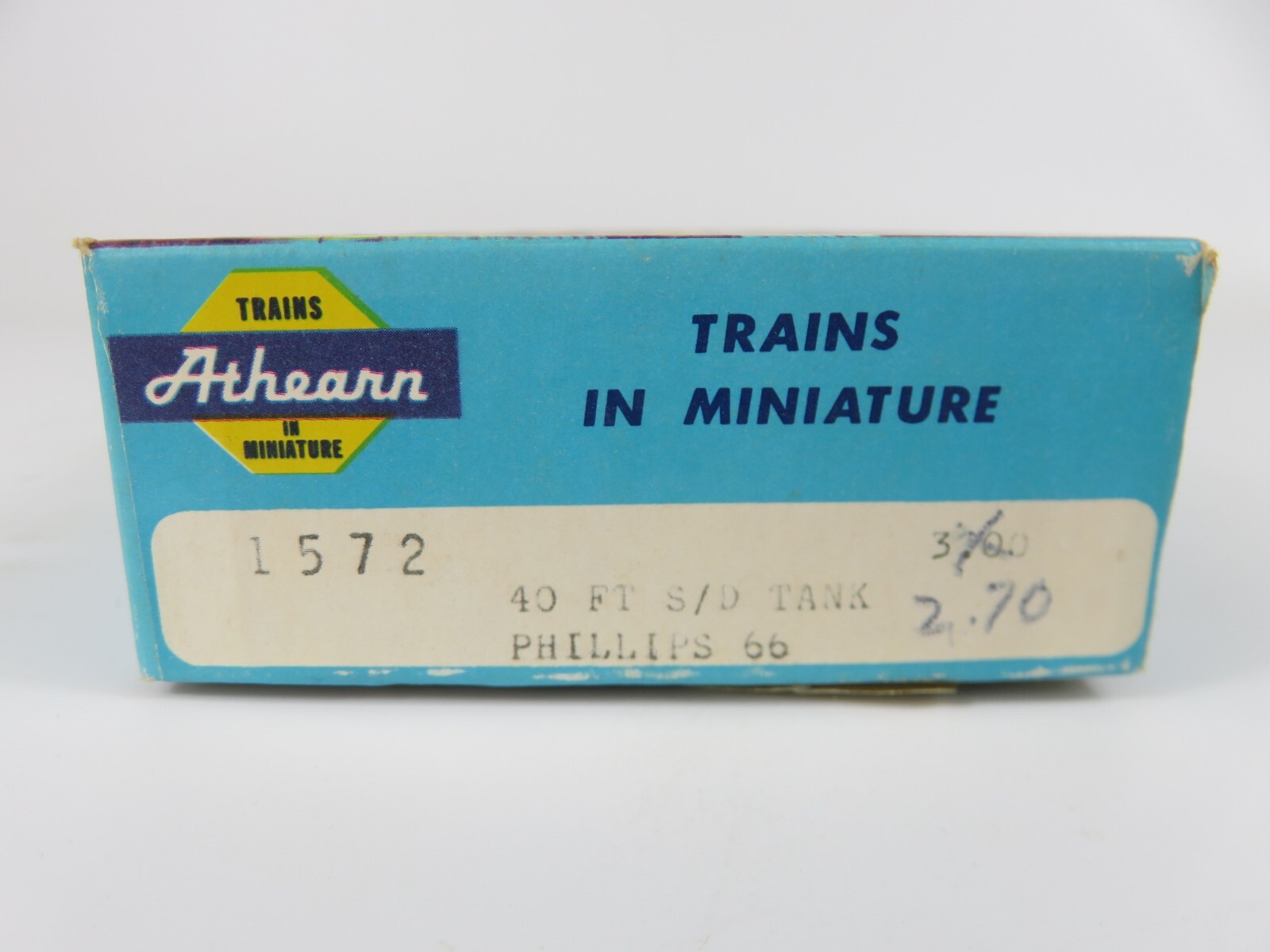 Athearn Blue Box #1572 HO Scale 40′ Tank Car Phillips 66 Unassembled Kit NOS