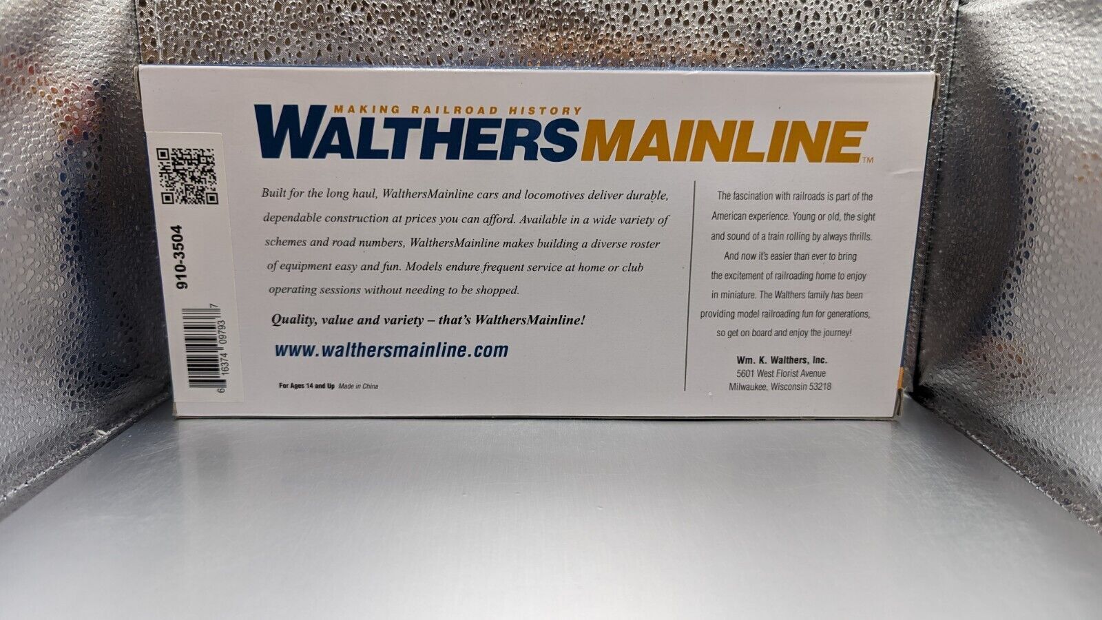 WALTHERS HO 50′ Steel Meat Reefer Royal Art #91678 910-3504 Model Kit Plastic