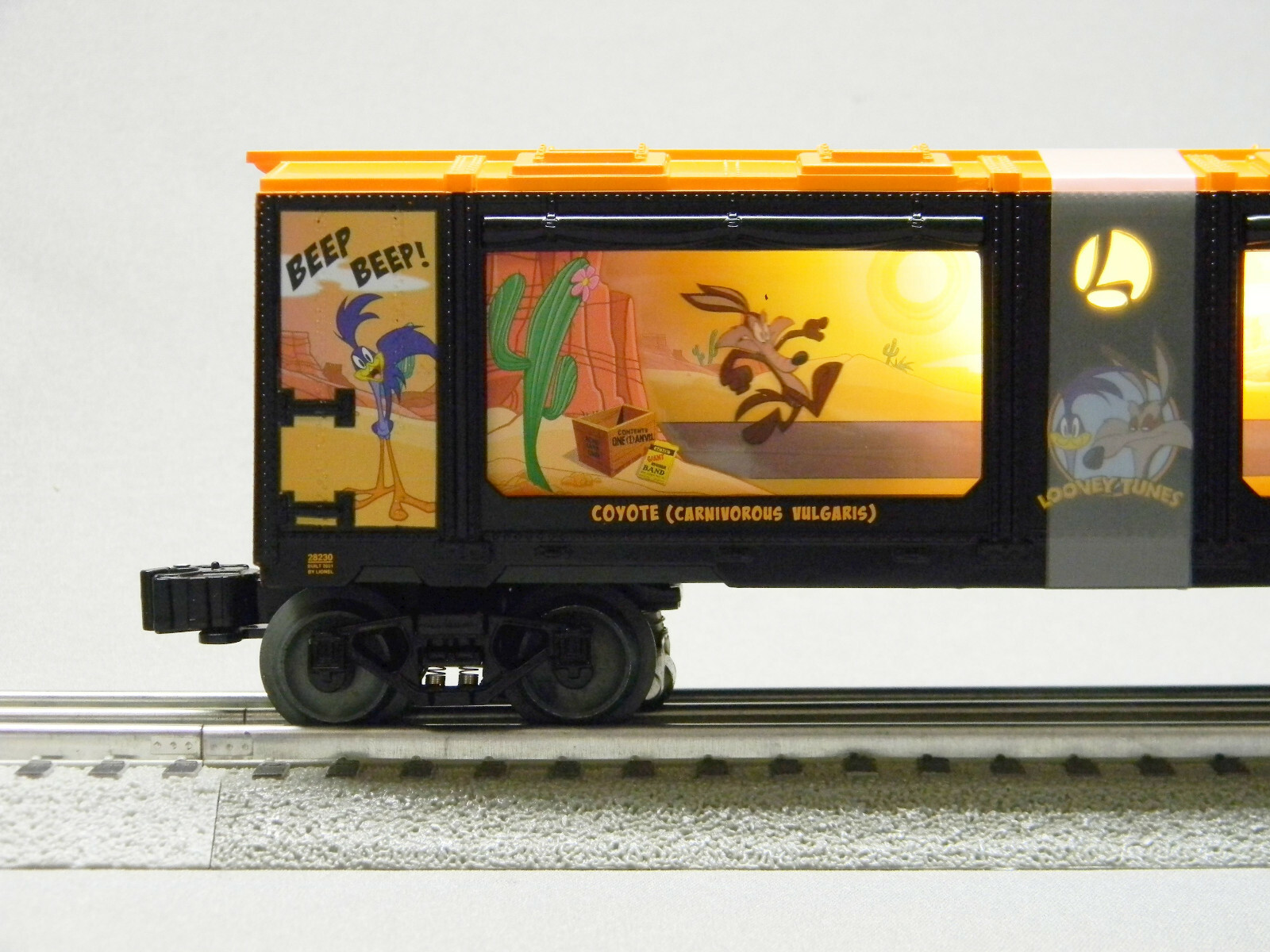 LIONEL LOONEY TUNES ROAD RUNNER AQUARIUM CAR O GAUGE railroad train 2128230 NEW