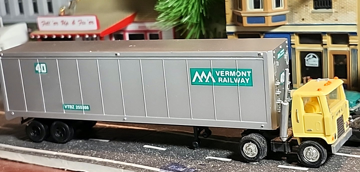 VERMONT RAILWAY RTR HO=1/87-40’TRAILER-Built-layout PIG/SEMI TRAILER-WALTHERS