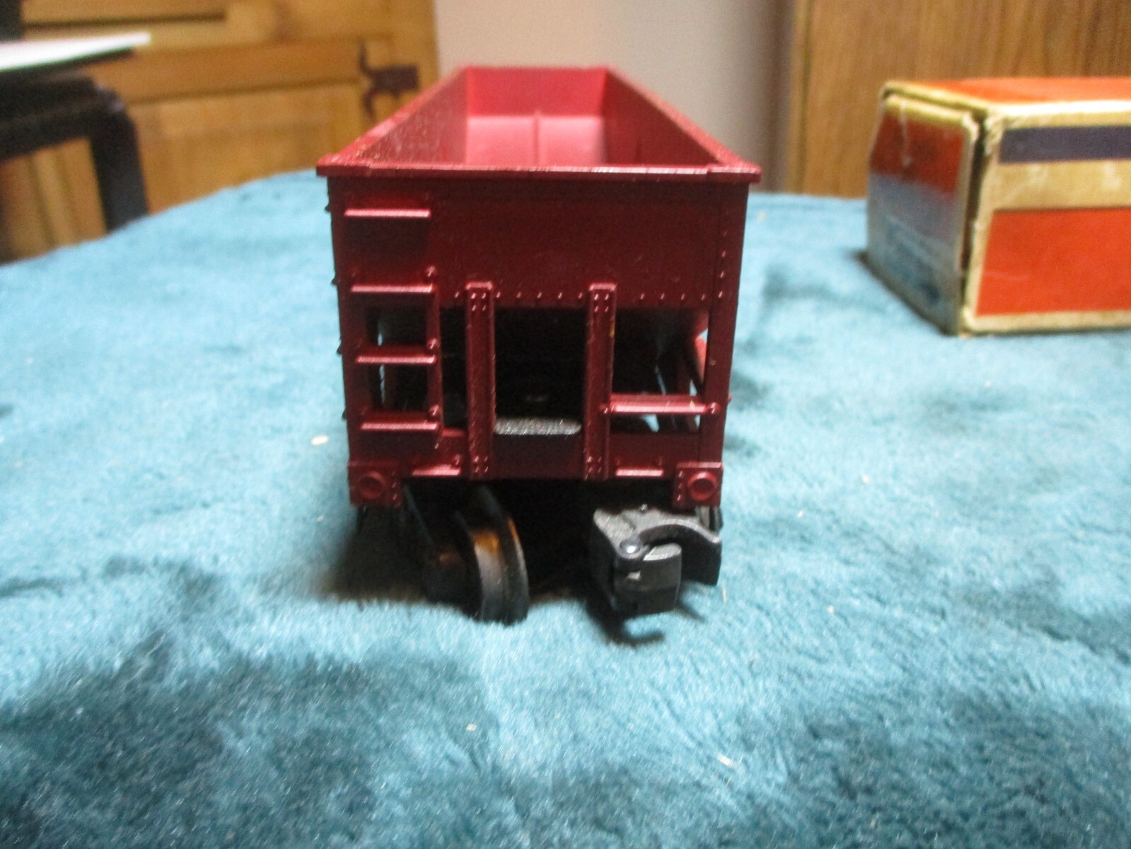 Lionel Post War O Gauge Lehigh Valley LV 25000 Tuscan 2-Bay Hopper Cars W/Box