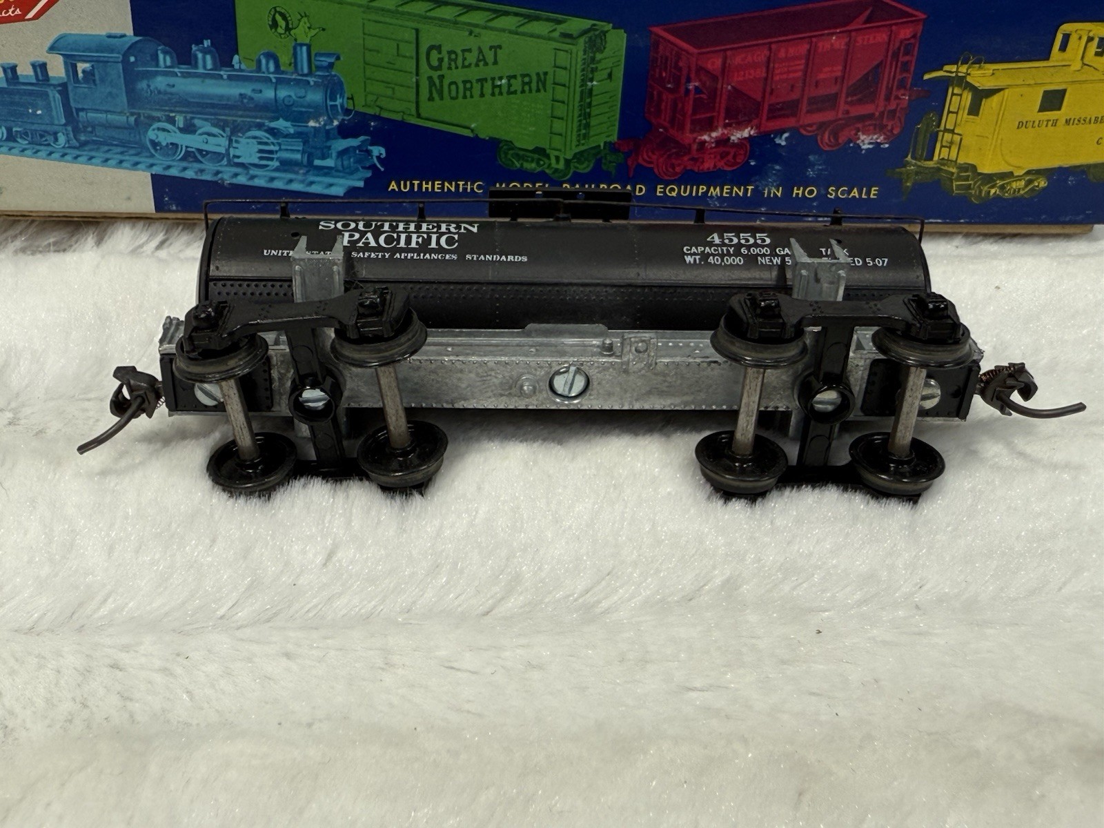Roundhouse HO Southern Pacific #4555 26’ Old Timer Single Dome Tank Car 3363