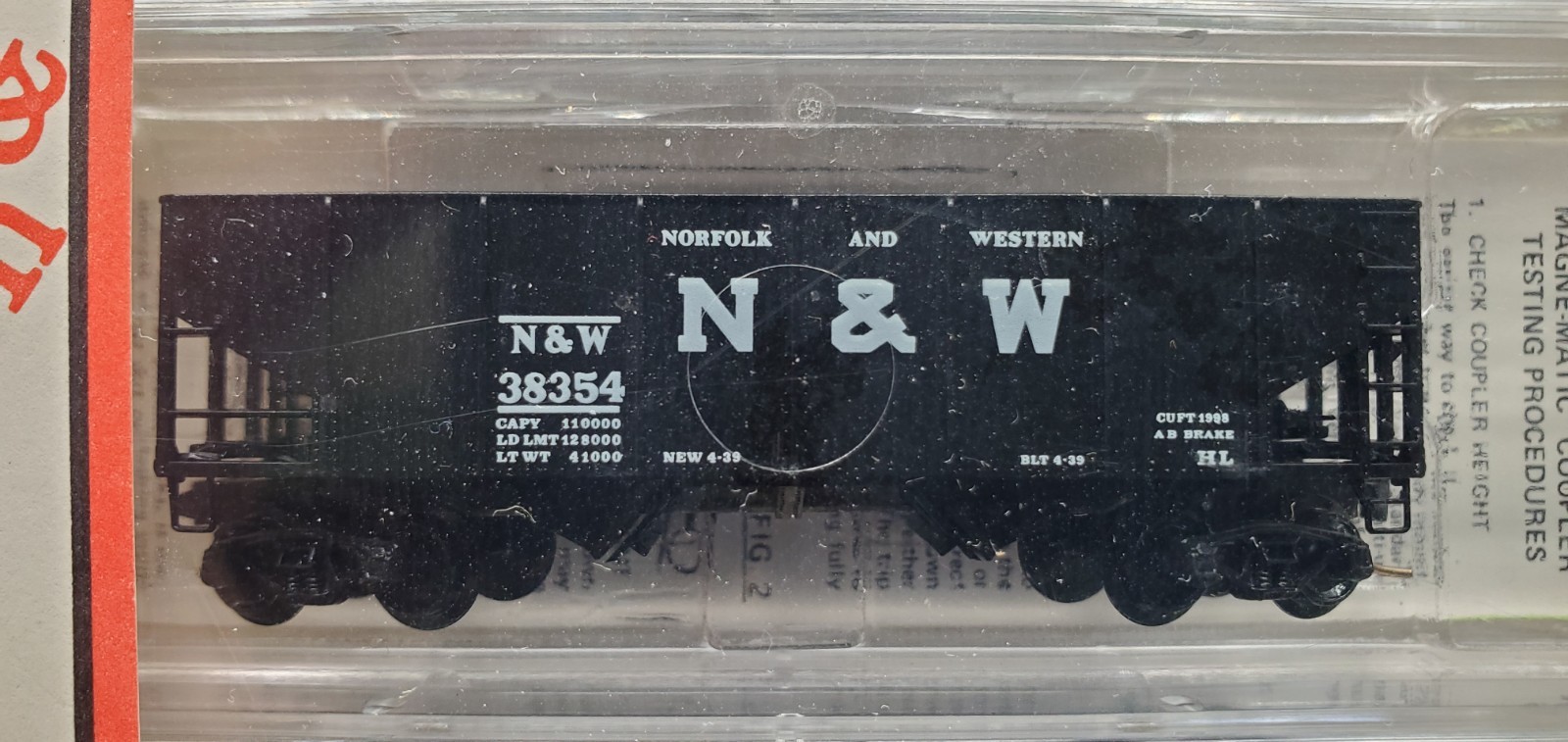 Micro-Trains Nscale 5 pack #56042 Norfolk Western 33′ twin bay Hoppers W/O LOAD