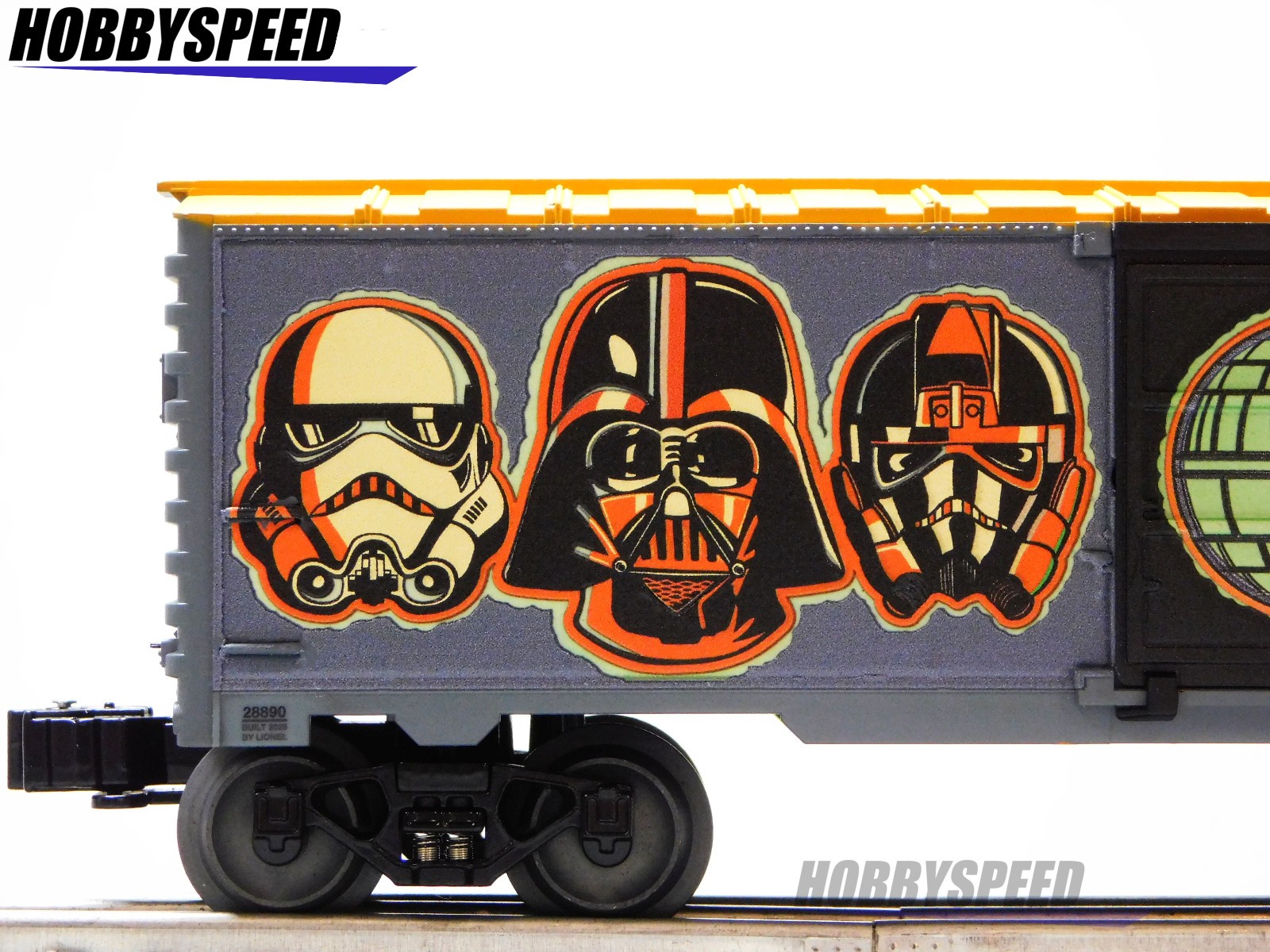 LIONEL STAR WARS HALLOWEEN BOXCAR O GAUGE GLOW IN THE DARK train car 2528890 NEW