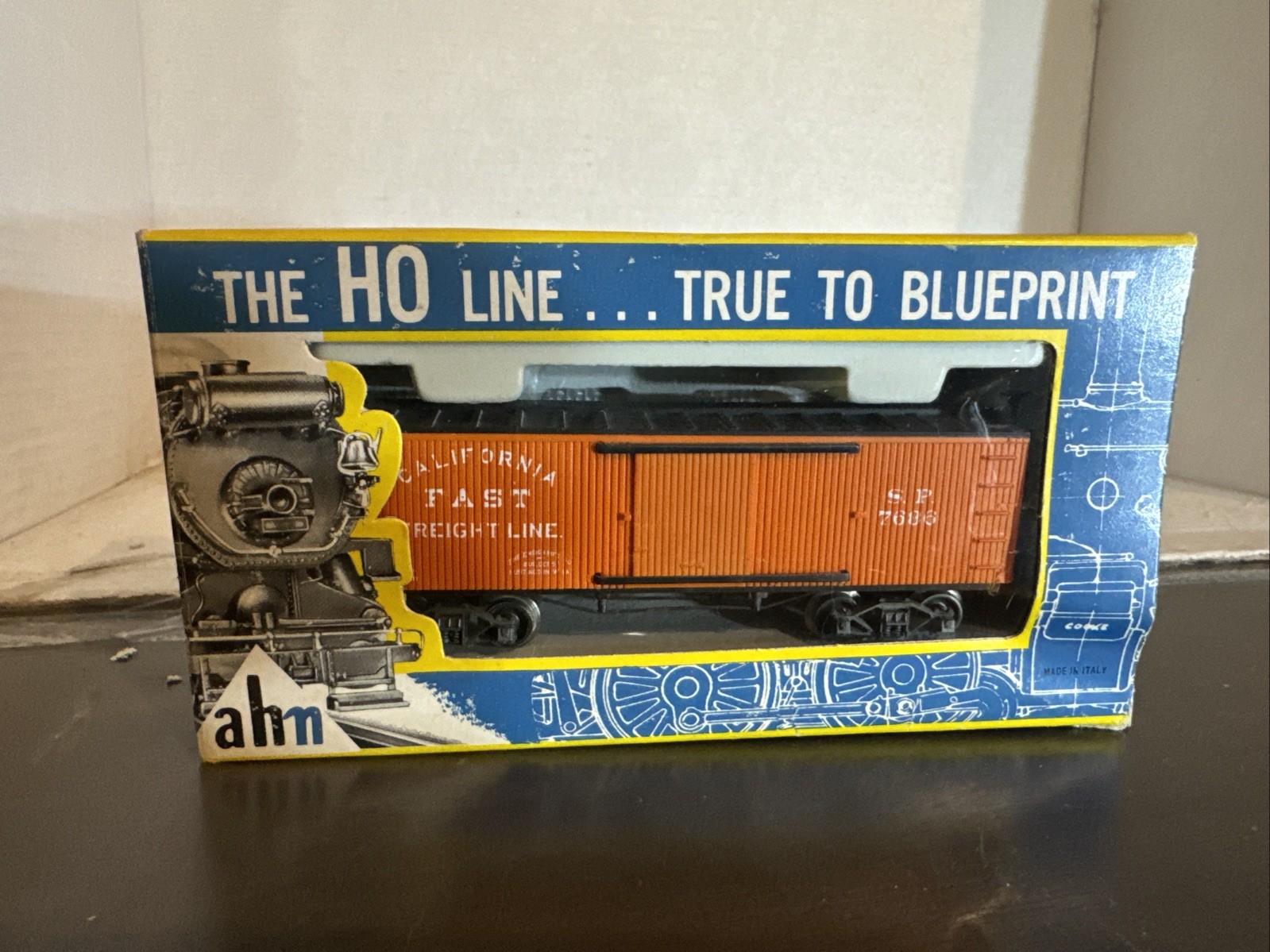 AHM/Rivarossi HO Scale California Freight 7686 Oldtime Box Car #6242