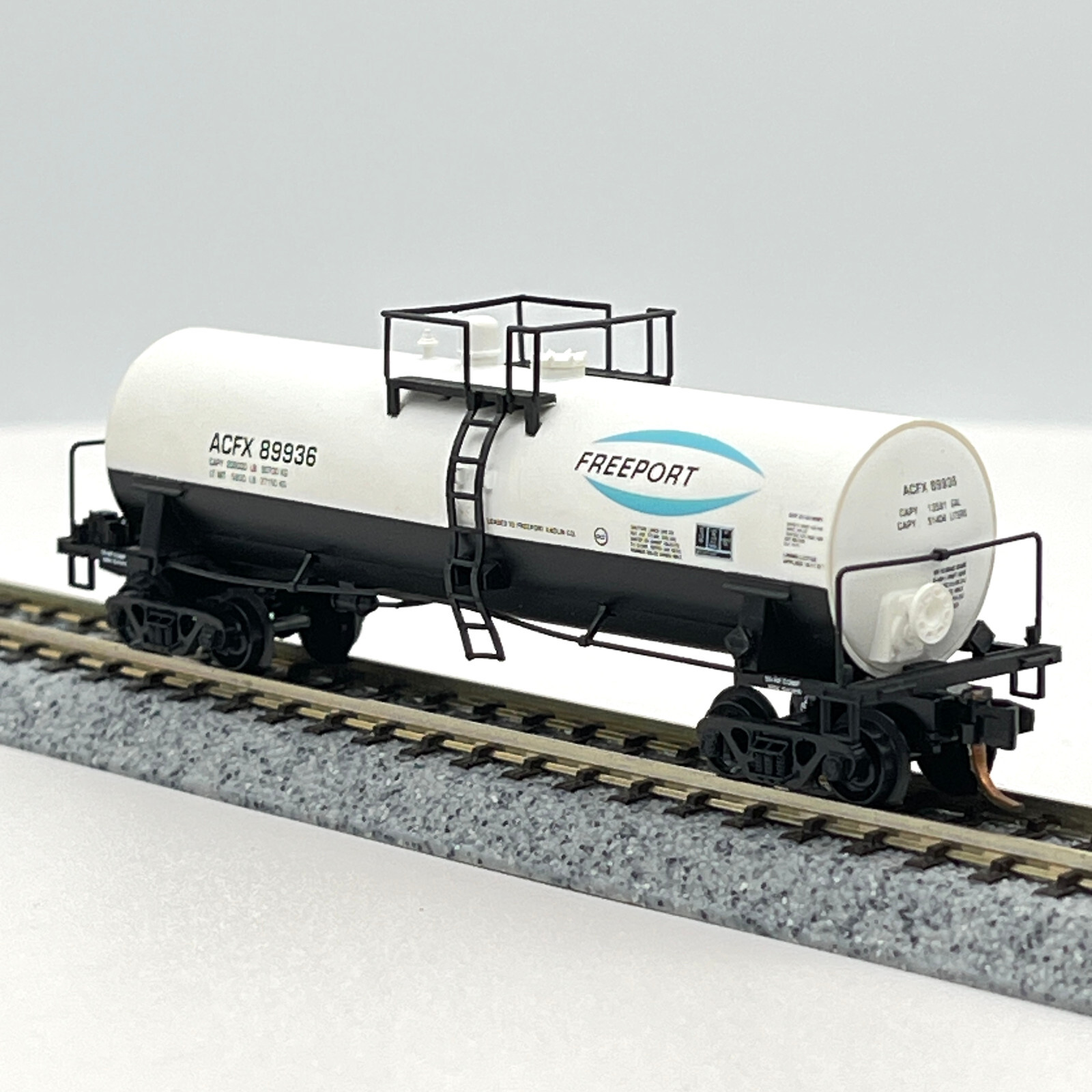 Atlas N Scale 34881 Freeport Kaolin Single Dome Tank Car ACFX 89936