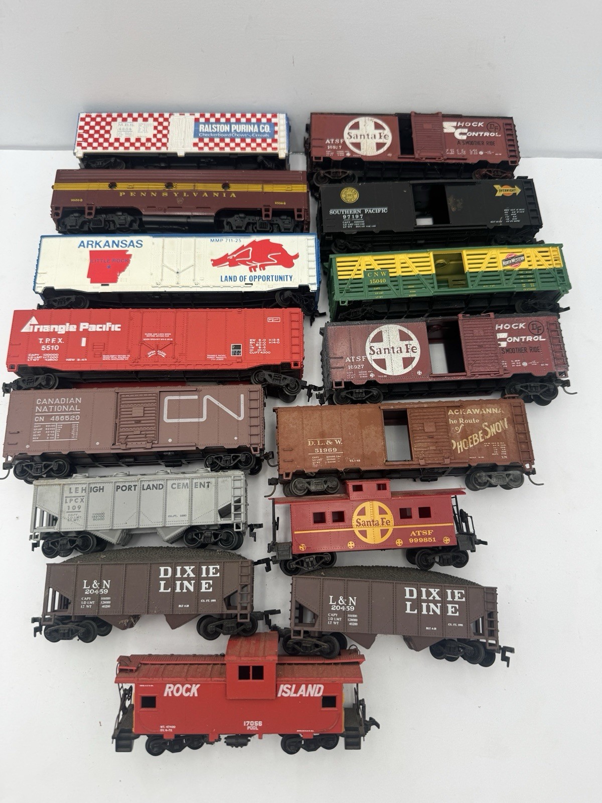 LOT OF 15 Mixed HO Scale Boxcar Storage Cars Athearn Tyco LifeLike AHM