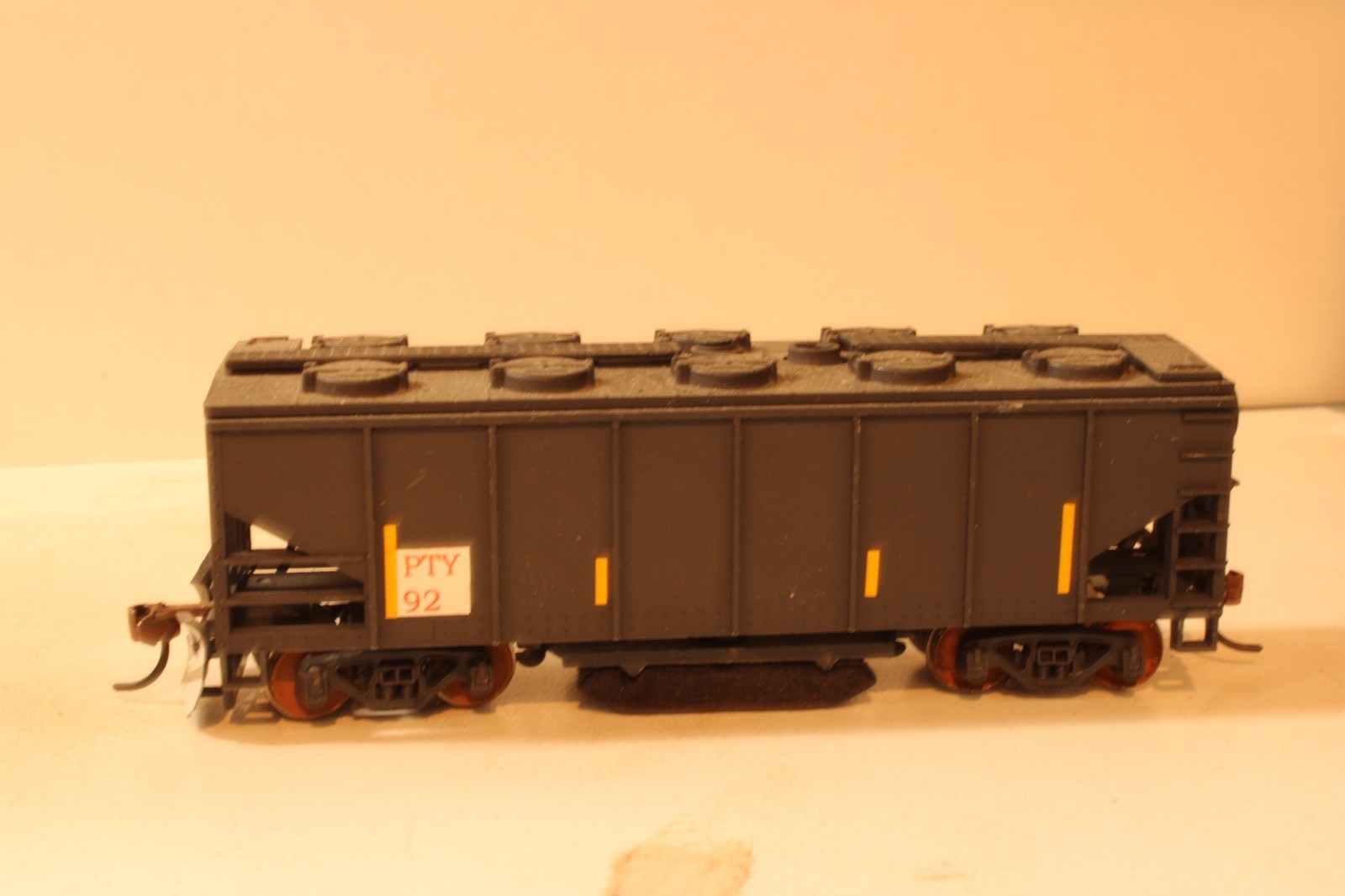 HO CUSTOM BUILT TRACK CLEANING CAR