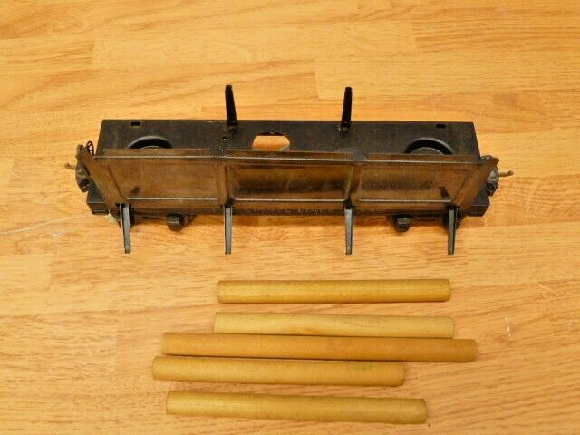 VINTAGE LIONEL LINES Automatic Lumber Dump Railroad Car #3451 w/ logs