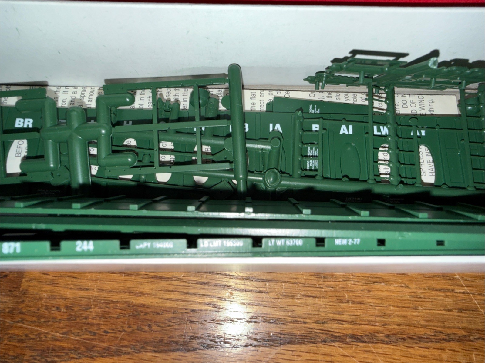 McKean Models #1705 BRITISH COLUMBIA Center Beam Oval Flat Car # 871244 NOS