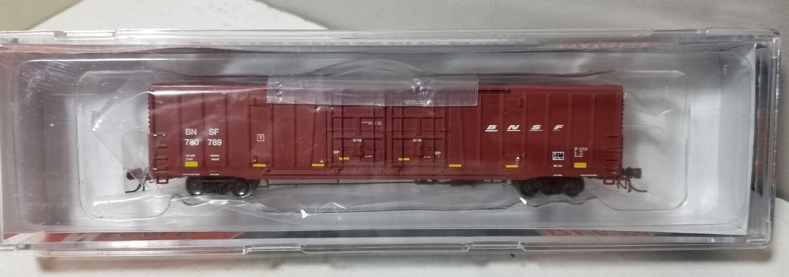 Burlington Northern Santa Fe Railroad 60′ BEER CAR 780789 BLMA 18068 N Scale