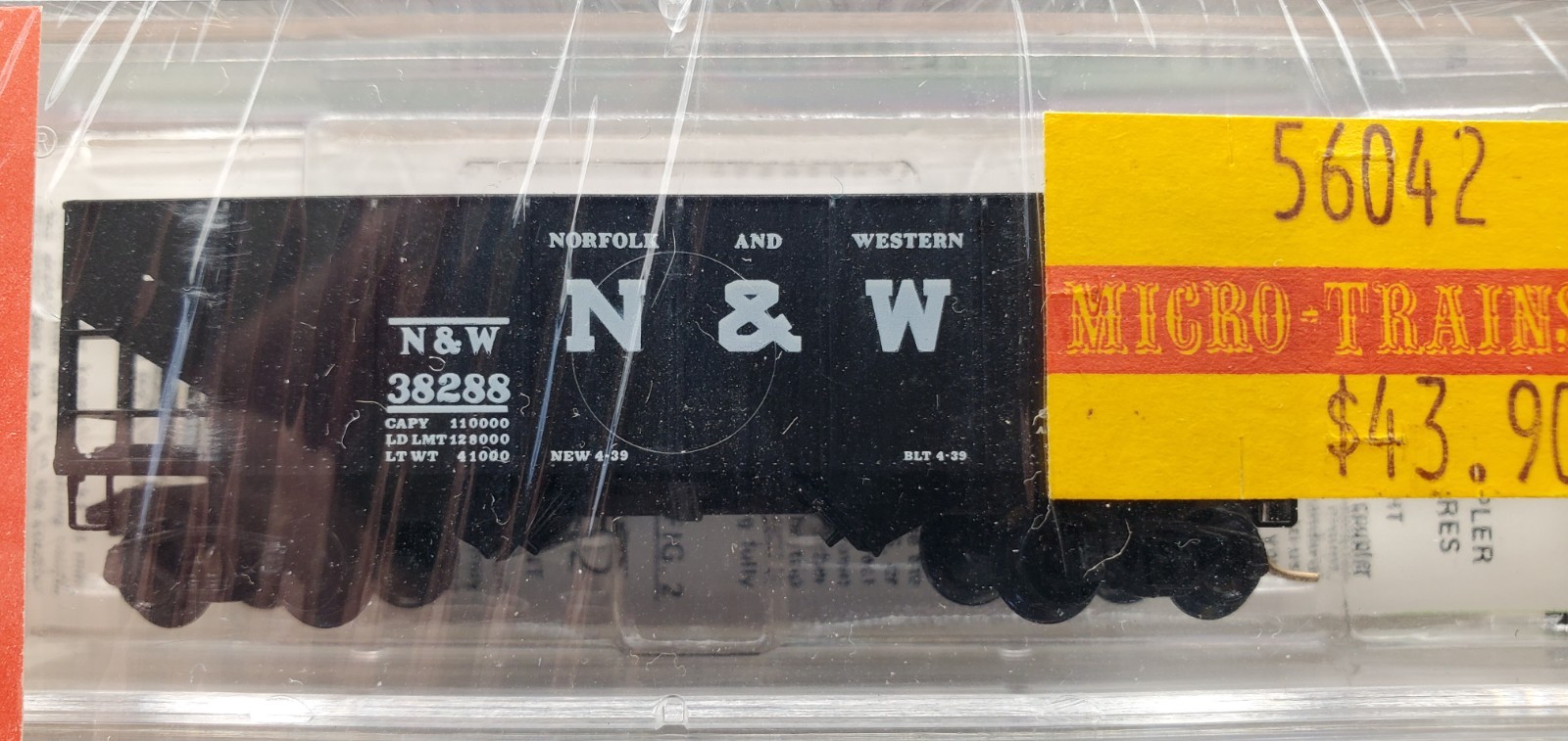 Micro-Trains Nscale 5 pack #56042 Norfolk Western 33′ twin bay Hoppers W/O LOAD