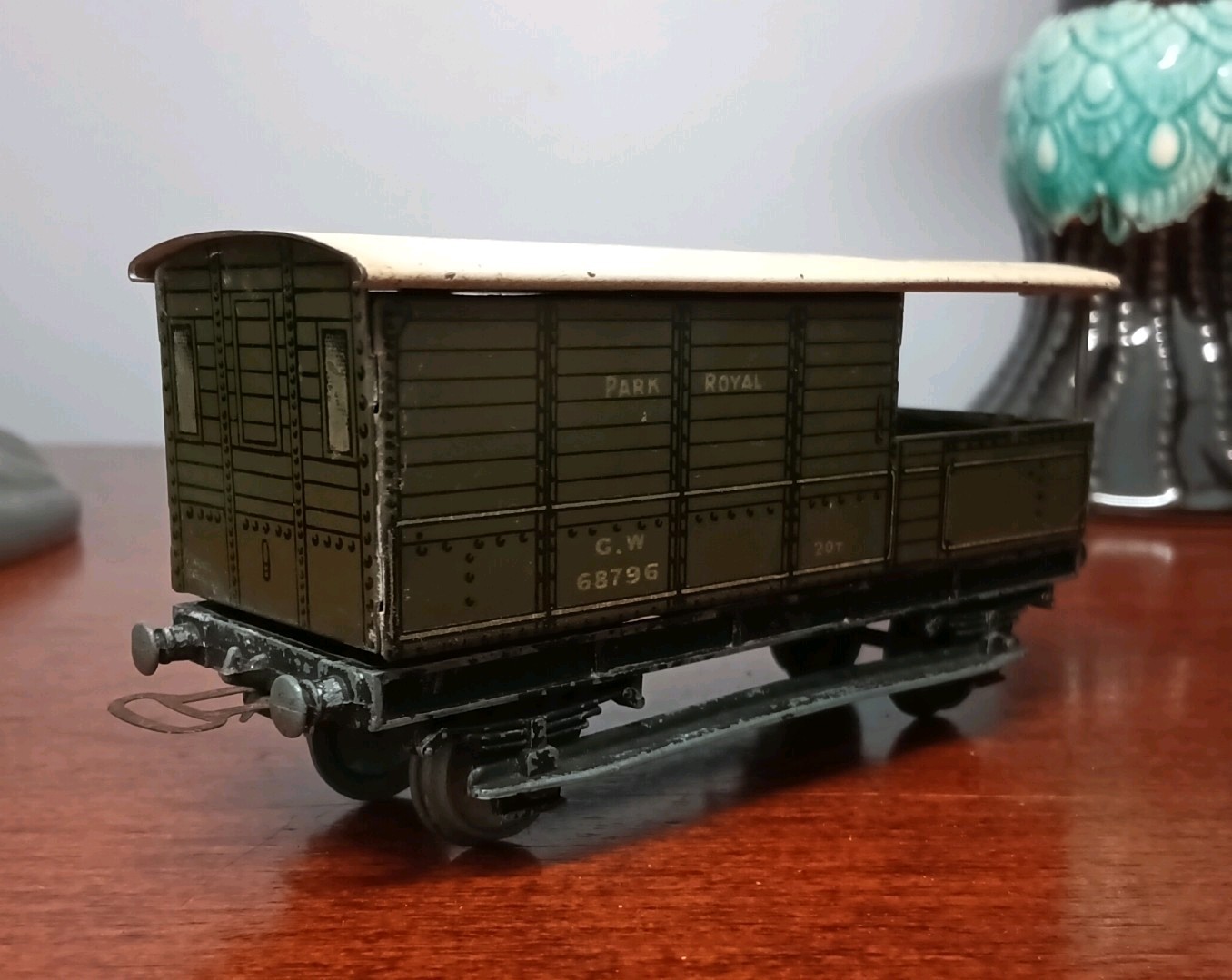 Rare Pre War Hornby Dublo 2/3 Rail Park Royal Goods/Brake Wagon.