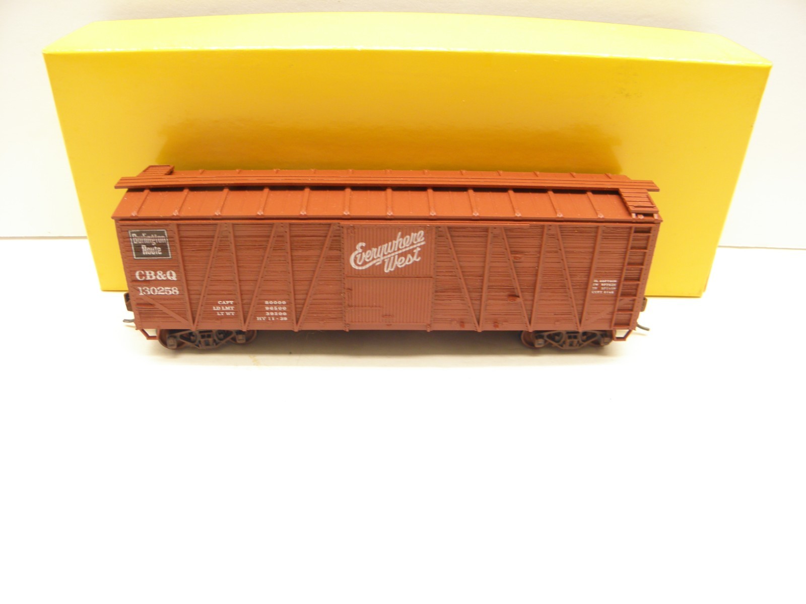 ACCURAL 40′ OB BOXCAR WOOD ENDS -C B&Q #130258 -HO SCALE-BUILT KIT