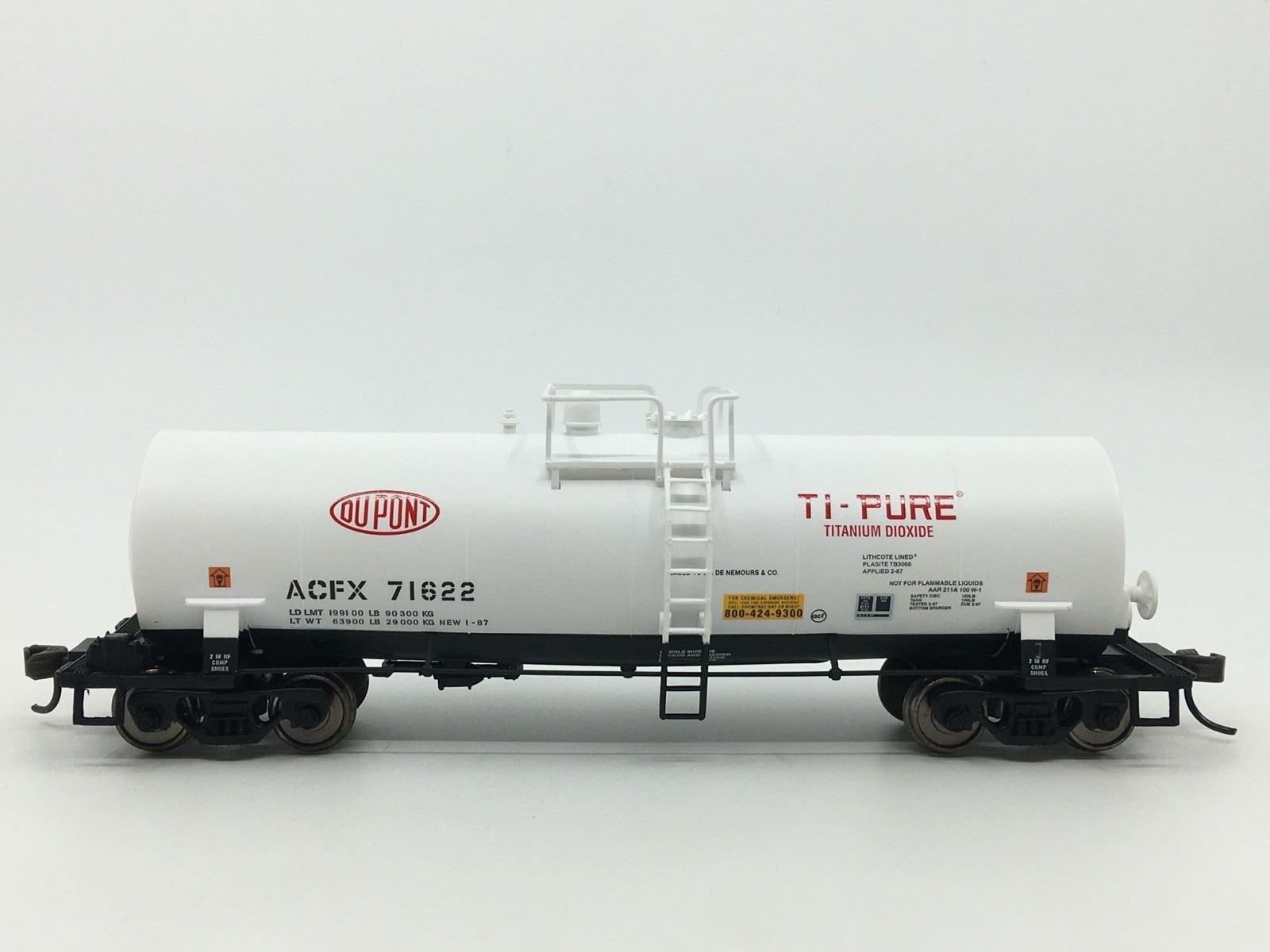 HO Atlas 1709-2 DuPont Ti-Pure ACF Kaolin Tank Car ACFX #71622 Metal Wheels