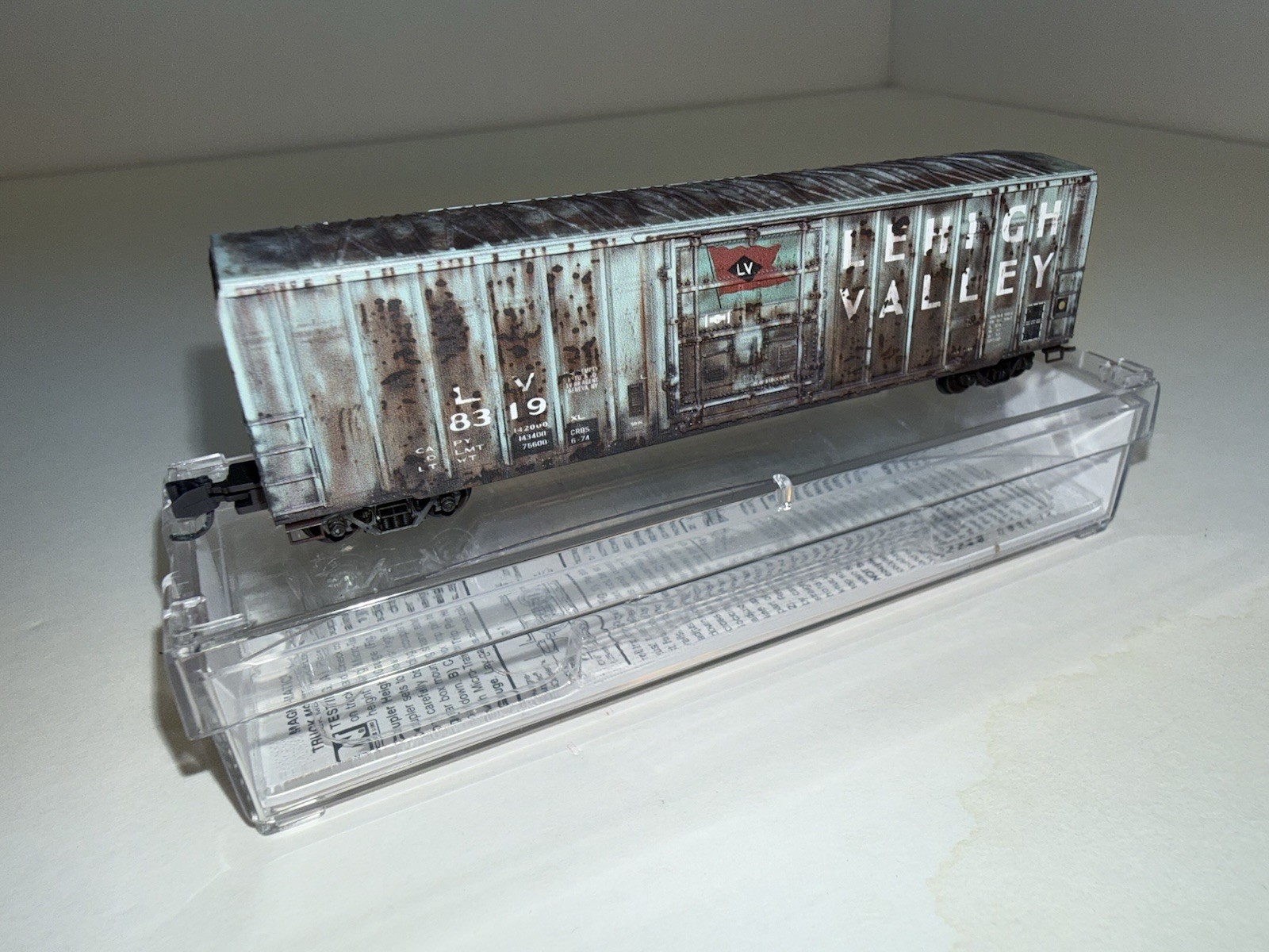 N-Scale MTL 027 44 520 Weathered Lehigh Valley (LV) 8319 50’ Box Car