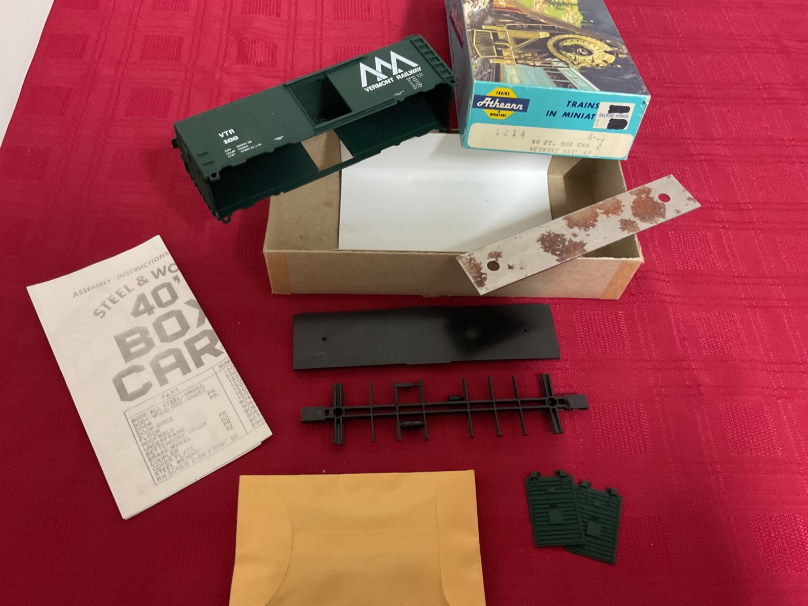 ATHEARN HO-SCALE 40’ VERMONT RAILWAY BOX CAR KIT #1214 BRAND NEW!!! 🚂