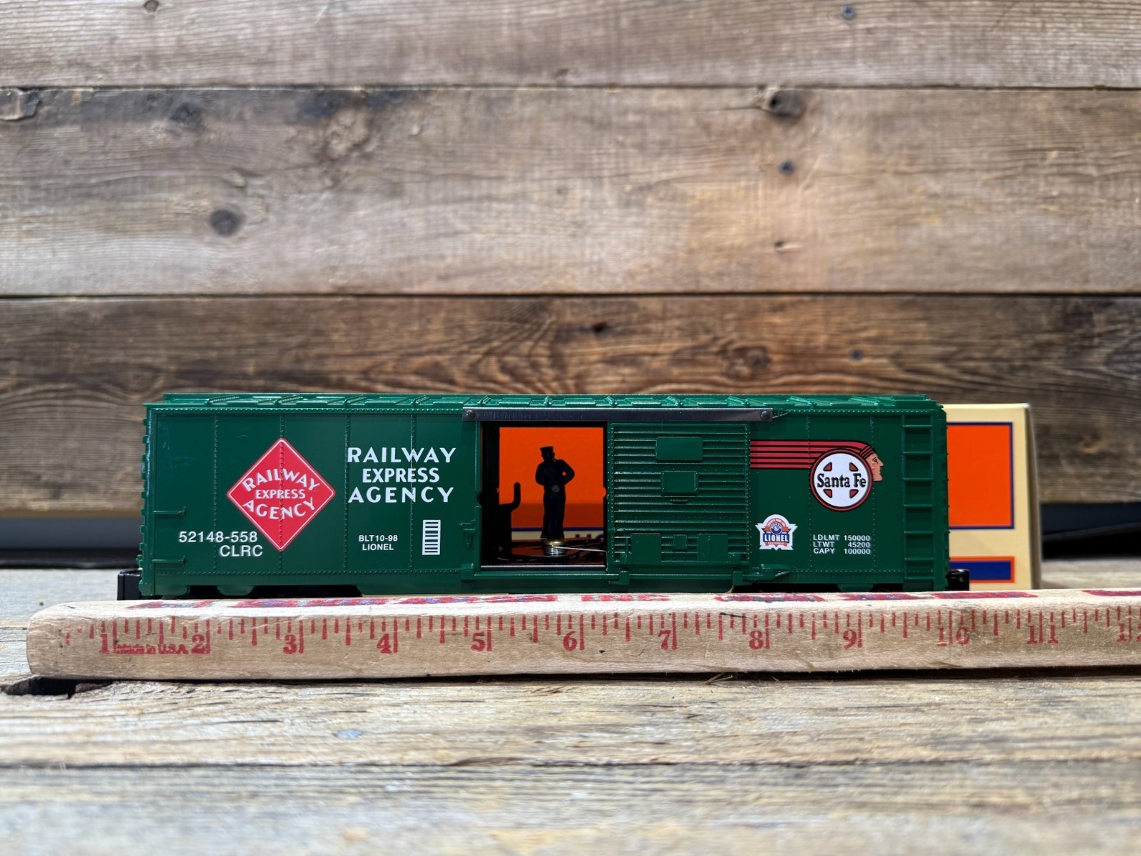 1996 Lionel, Chicagoland Lionel Railroad Club, CLRC REA-Santa Fe-HSC, Action Car