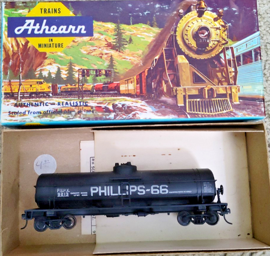 HO Scale Athearn Phillips 66 single dome tank car PSPX 9213