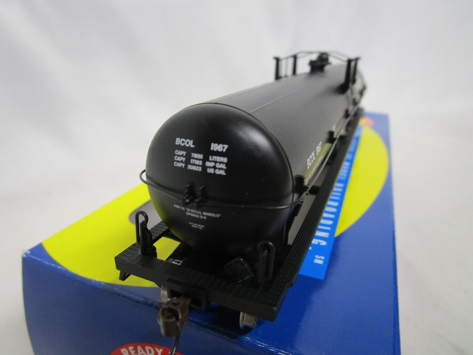 Athearn HO Scale BCOL British Columbia BC Rail 62′ Lube Tank Car #1967