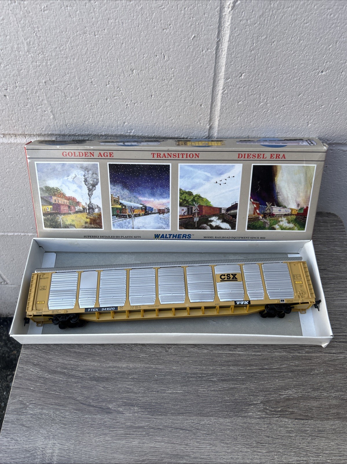 : Walthers HO .. “CSX 89′ Enclosed Auto Carrier #942267” Boxed #932-4809