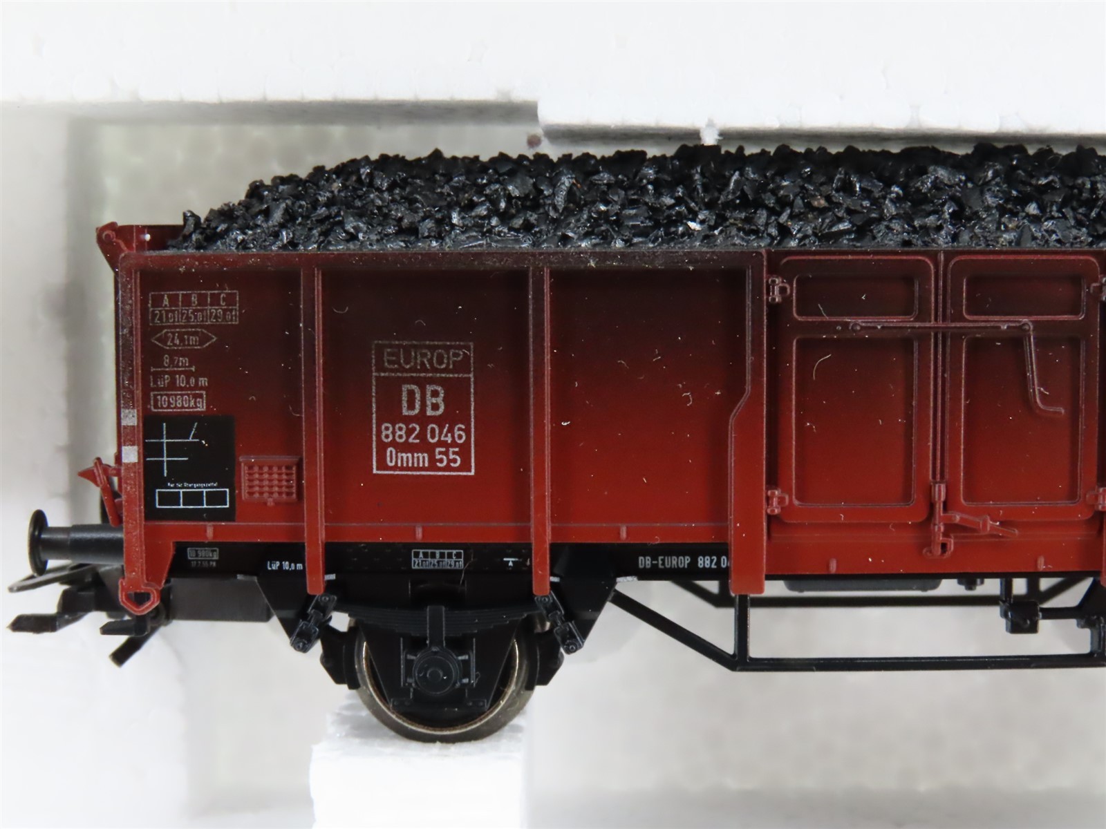 HO Scale Marklin 46034 DB German Federal 5-Car Coal Transport Set – Weathered