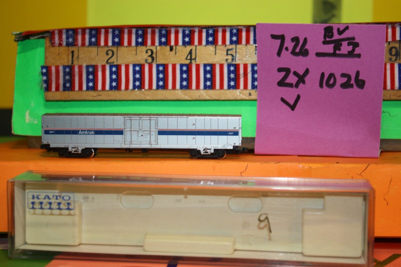 N Scale* KATO Amtrak Double Door Handling Car #1507