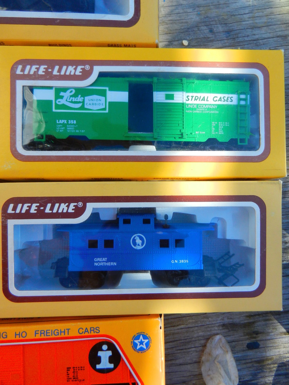 Lot of 5 Life-Like Bev/Bel G.N. Soo Line, Western Ex. HO Freight Cars Box Cars+