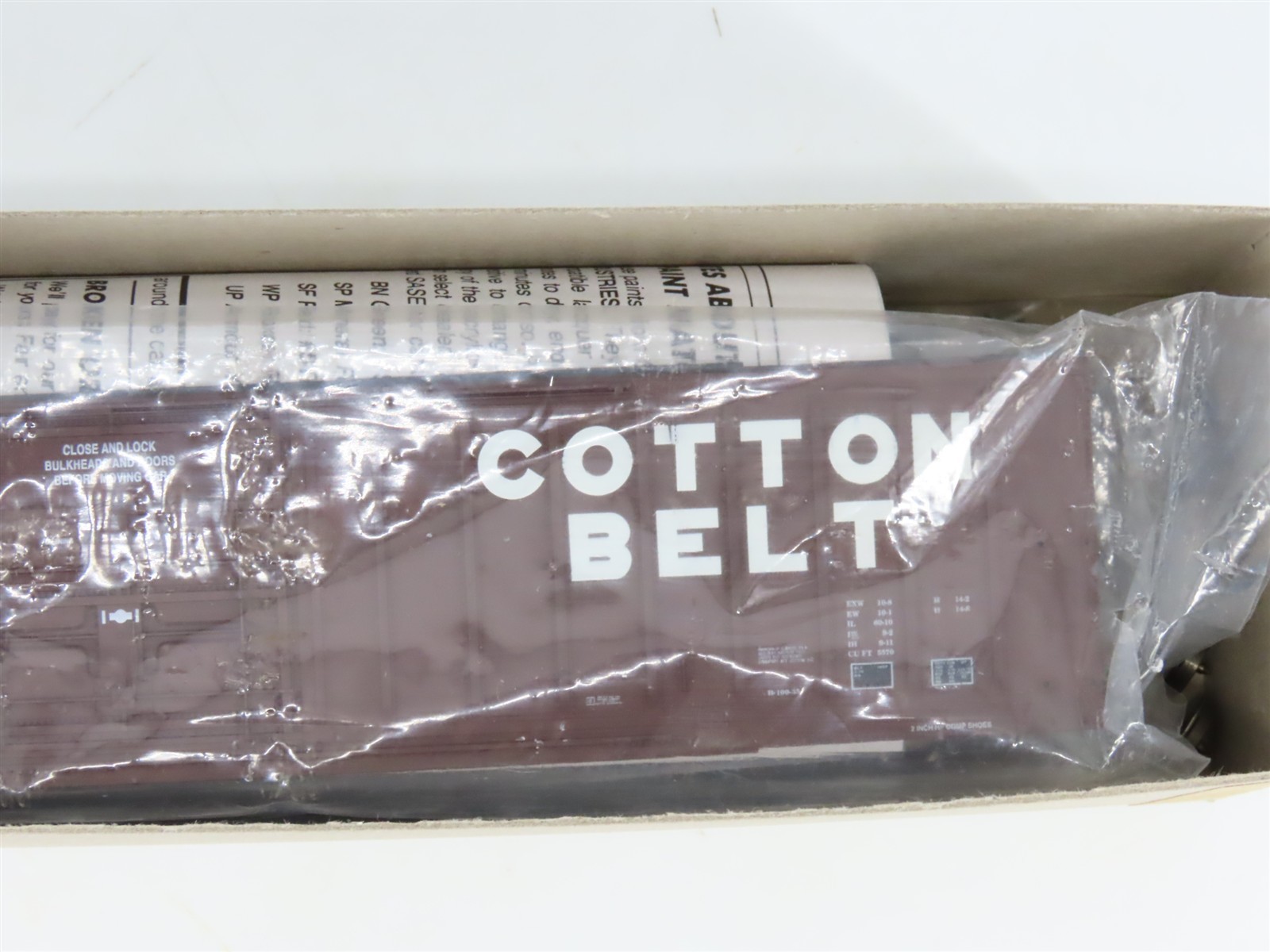 HO Scale Eel River Models Kit ERM-2505 SSW Cotton Belt 62′ 10″ Box Car #28835