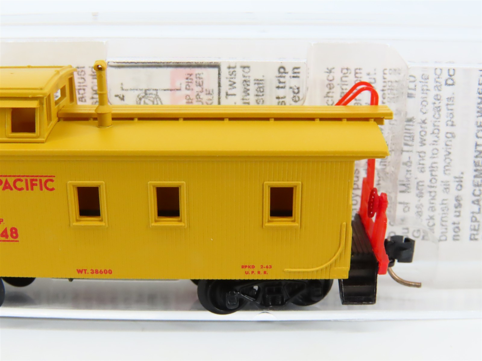 N Scale Micro-Trains MTL 50100 UP Union Pacific Railroad 34′ Wood Caboose #3248
