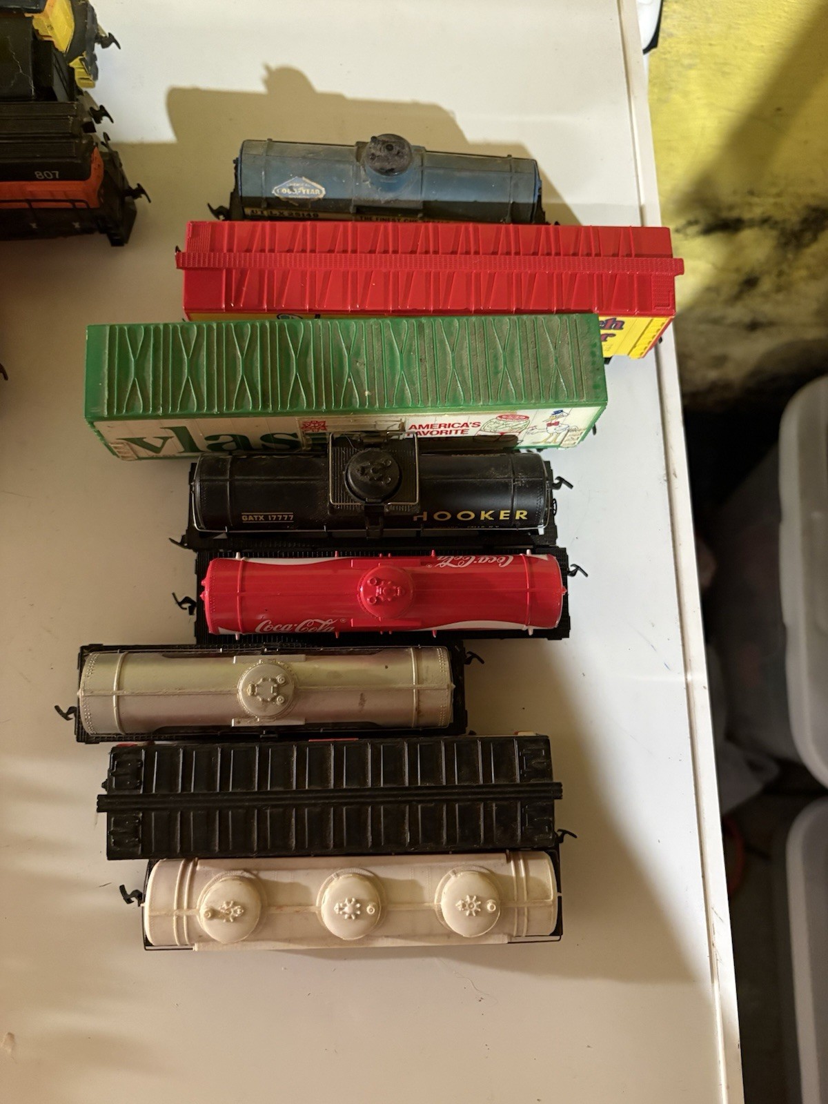 Ho Scale Freight Car Lot of 8