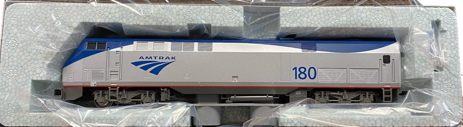HO Scale Kato 37-6118 Amtrak 180 P42 Genesis Phase Vb
