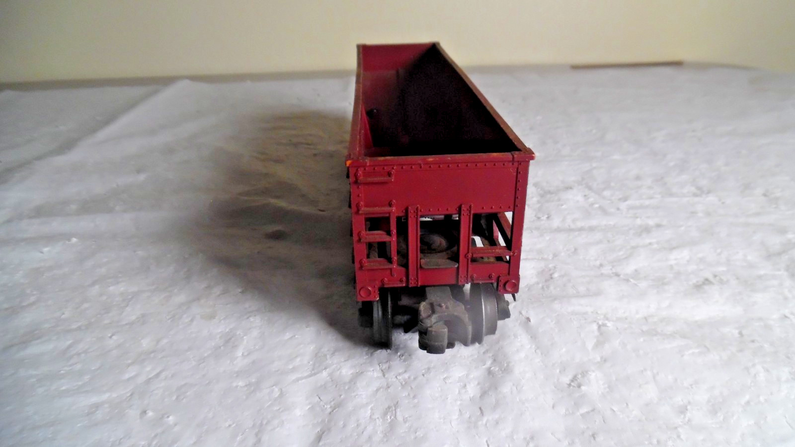 Lionel 6456 Vintage /Postwar Lehigh 0/027 2 Bay Hopper -Metal trucks/wheels