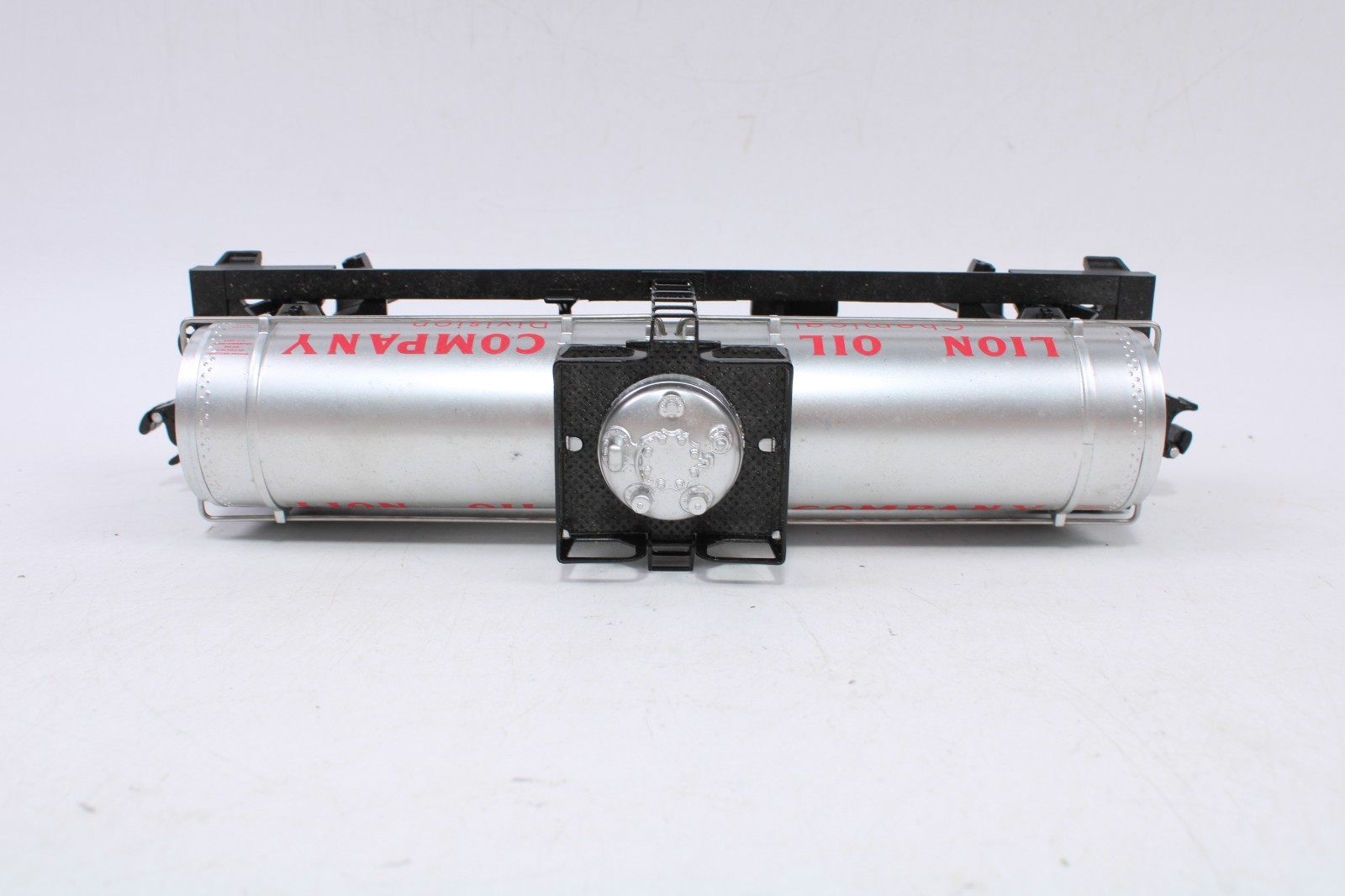 Lionel 6-36111 O Gauge Lion Oil Company Single Dome Tank Car LUX #2257