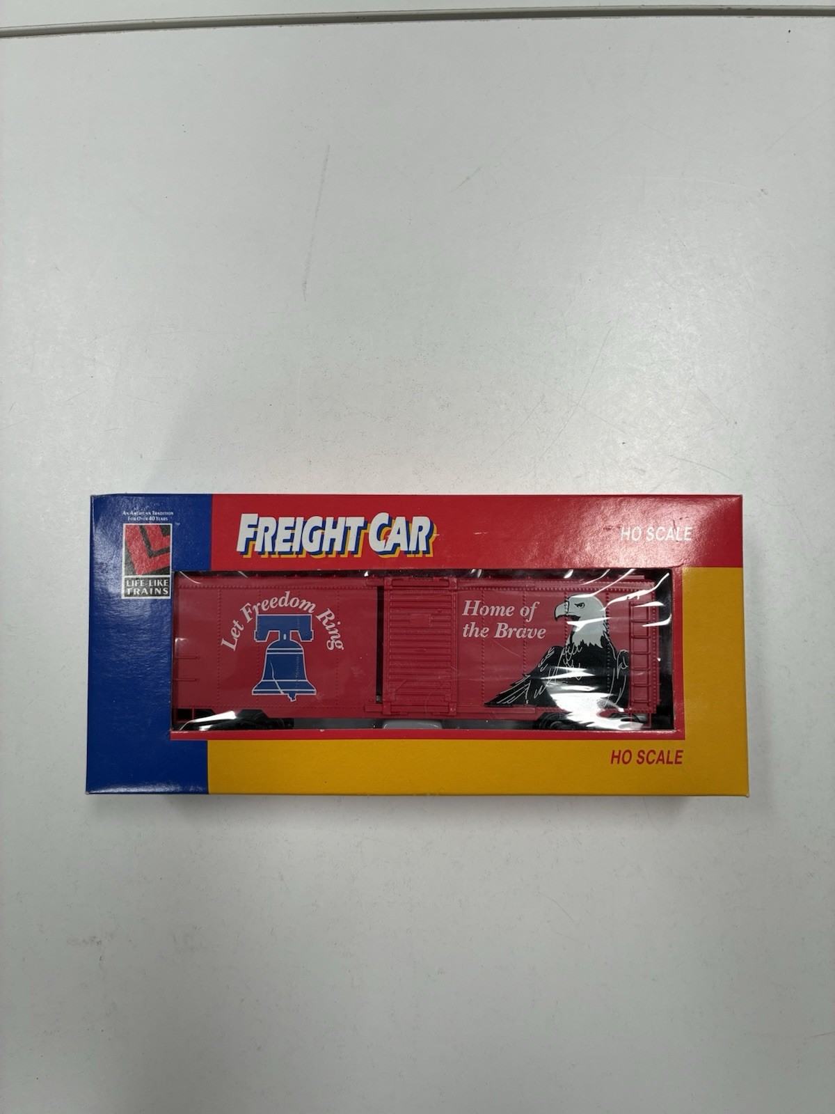 Life-Like HO Scale 8521 Let Freedom Ring Patriotic Eagle Box Car Walthers