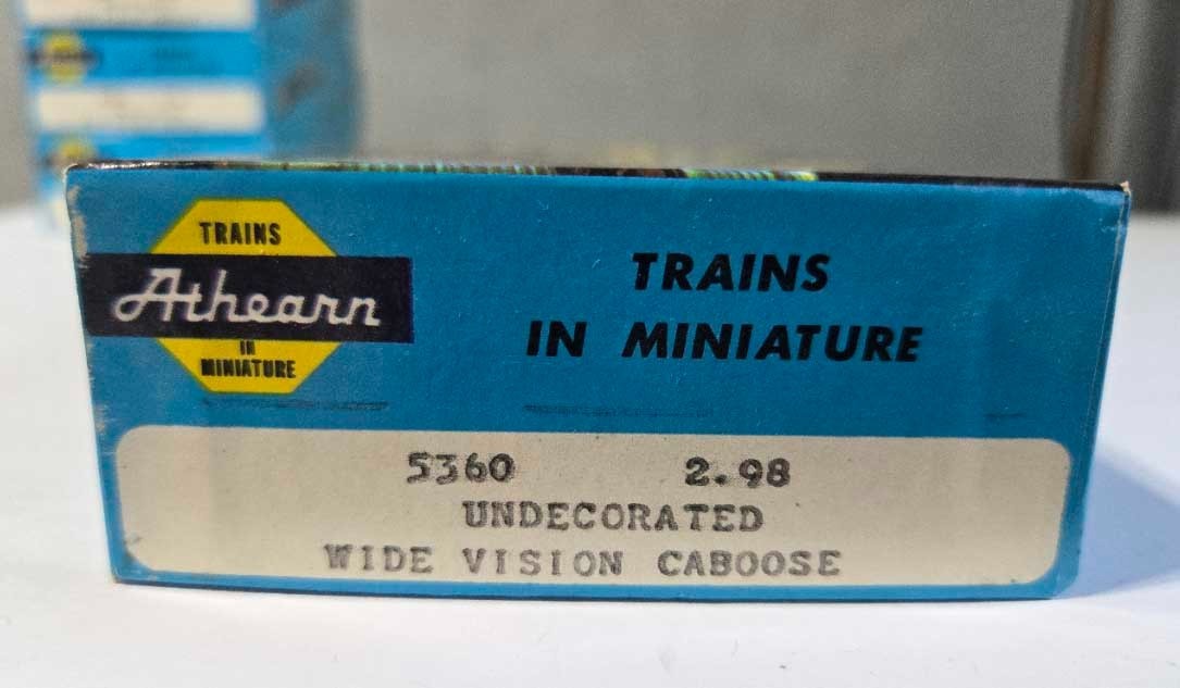 Athearn HO Scale Wide Vision Caboose Kit Undecorated #5360 w/ Box Vintage