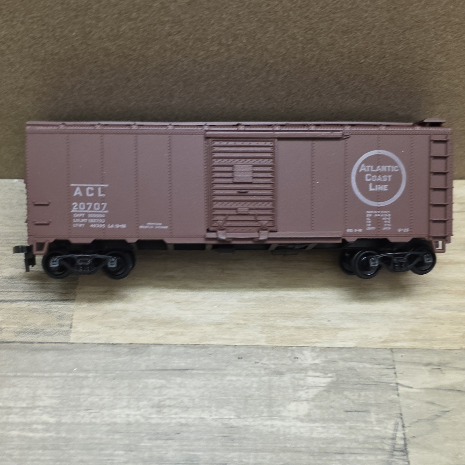 Athearn HO 40′ Box Car Atlantic Coast Line Brown 5001 Plastic Steel