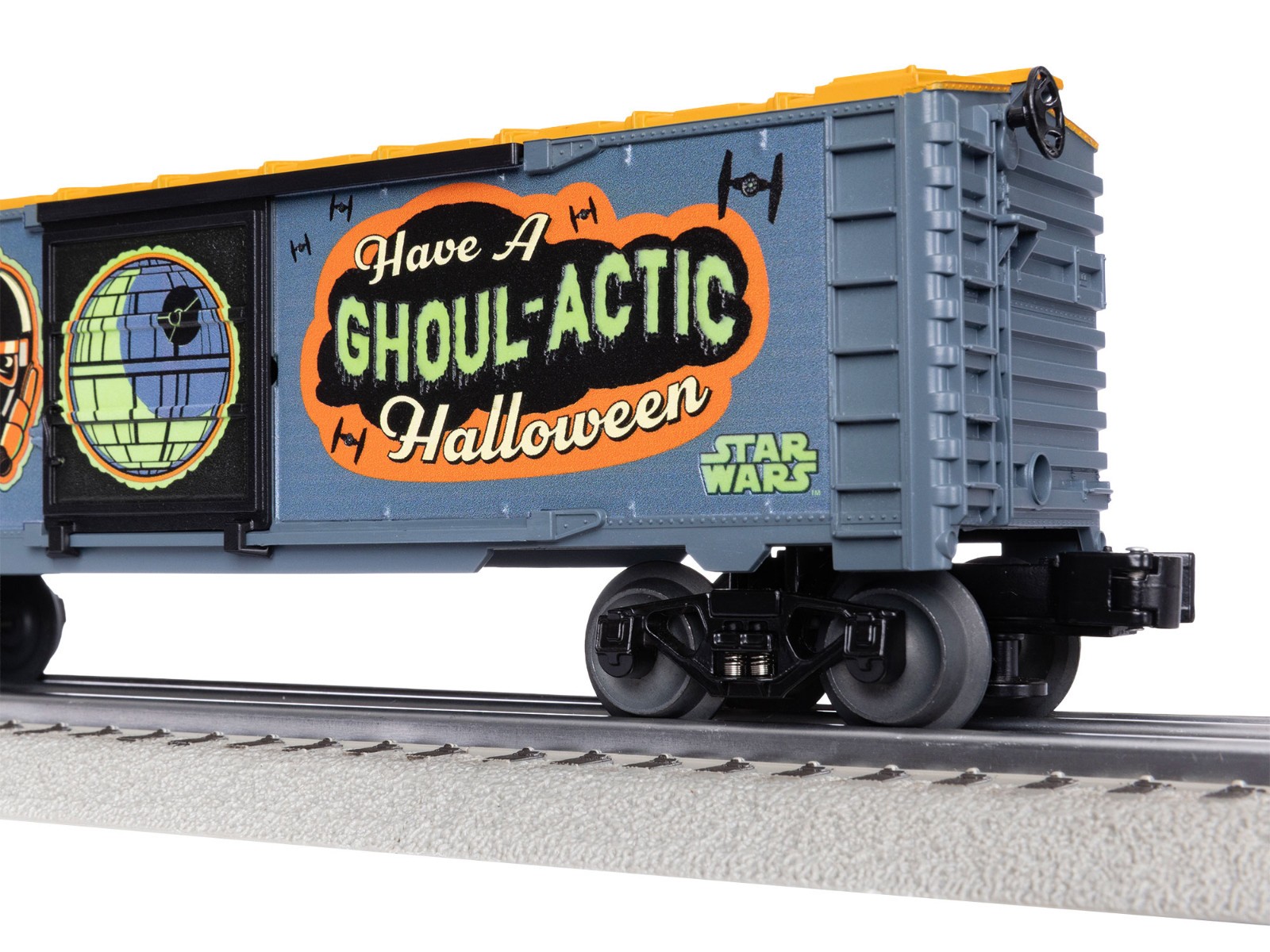 Lionel 2528890 Star Wars Halloween Glows in Dark Box Car Train O Gauge 2025 New