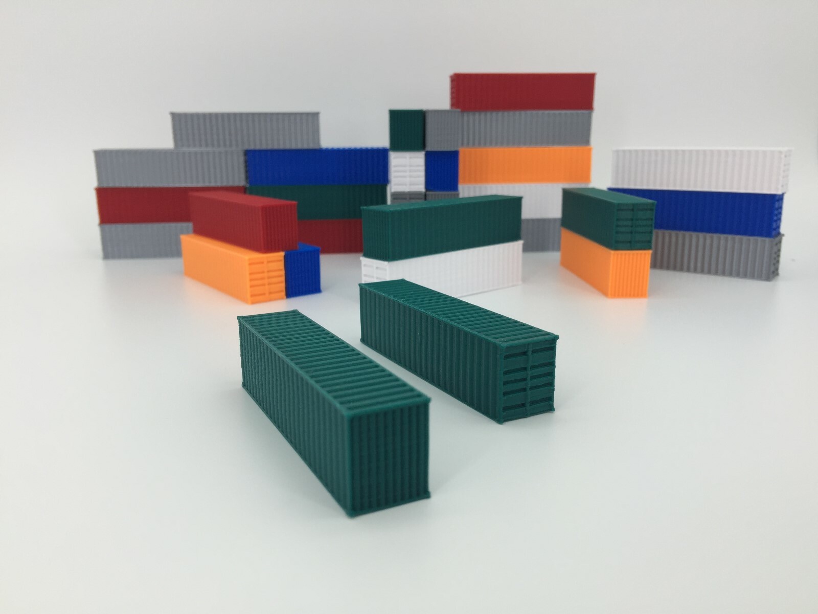 NEW (2) 40′ Shipping Containers – Z Scale 1:220 – GREEN – ALL COLORS AVAILABLE!