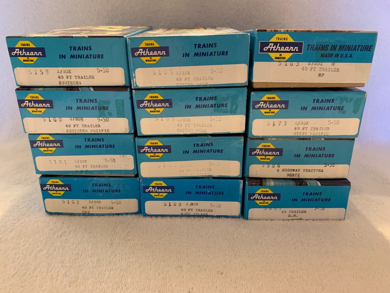 Athearn HO Scale Trailers, Containers, Piggyback Vans, Chasis (Various Carriers)