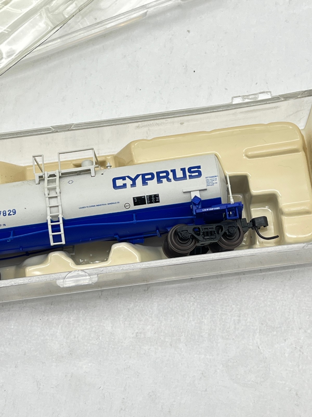 Atlas N Scale Cyprus ACFX 77829 14000 Gallon Kaolin Tank Car #34921