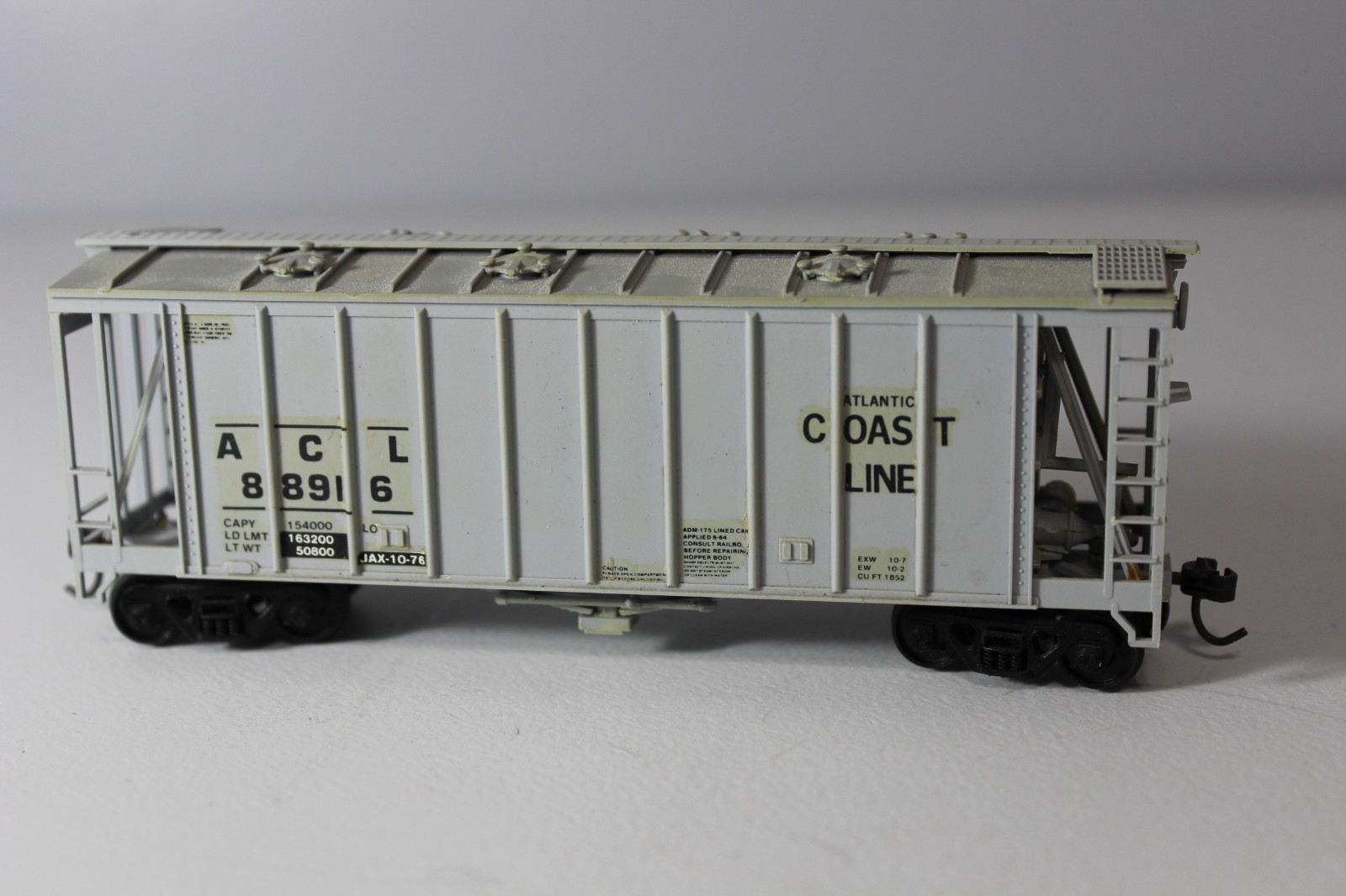 Airslide Covered Hopper, Atlantic Coast Line, Unknown Manufacturer