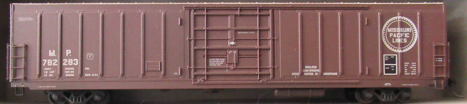HO insulated boxcar Eel River Models ERM-1302 PC&F 62′ 10″ Missouri Pacific