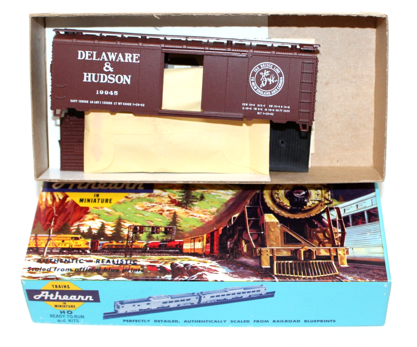 Bev-bel 1054-1 Athearn HO 40′ Box Car D&H Bridge Line 19945 Tuscan Kit NIB
