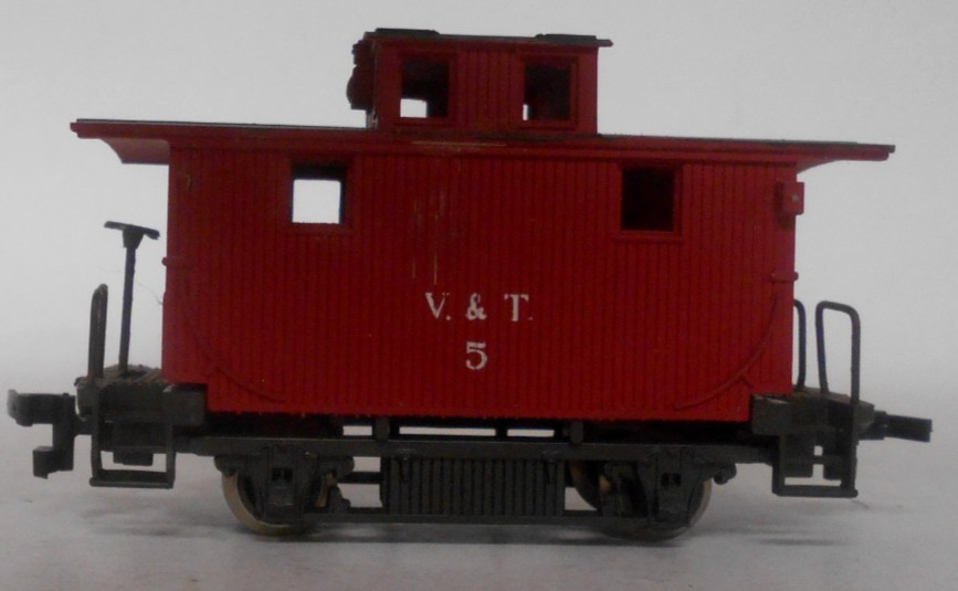 AHM Rivarossi HO Scale #6251 Old Time Wood Caboose V & T Railroad #5