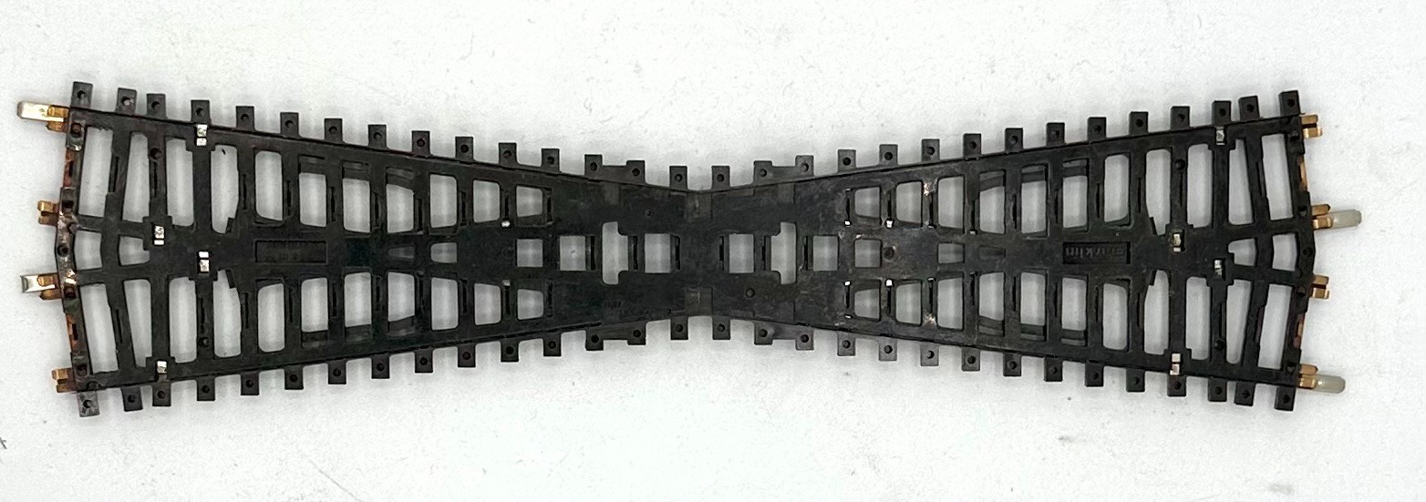 Marklin 2257 HO K-Track 3-Rail Crossing 225mm