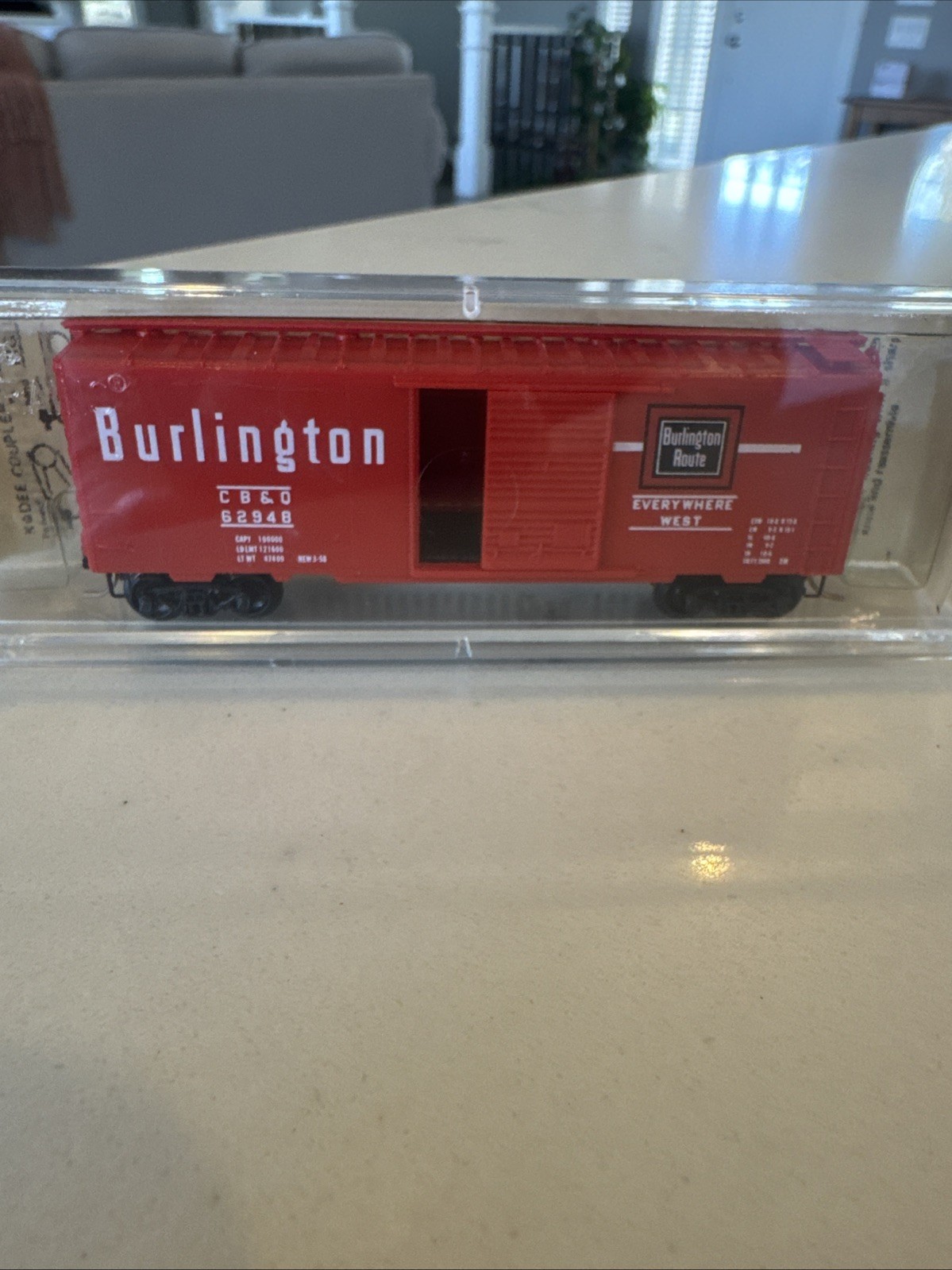 N Scale MTL 40′ Box Car Burlington C.B.& O. 20338